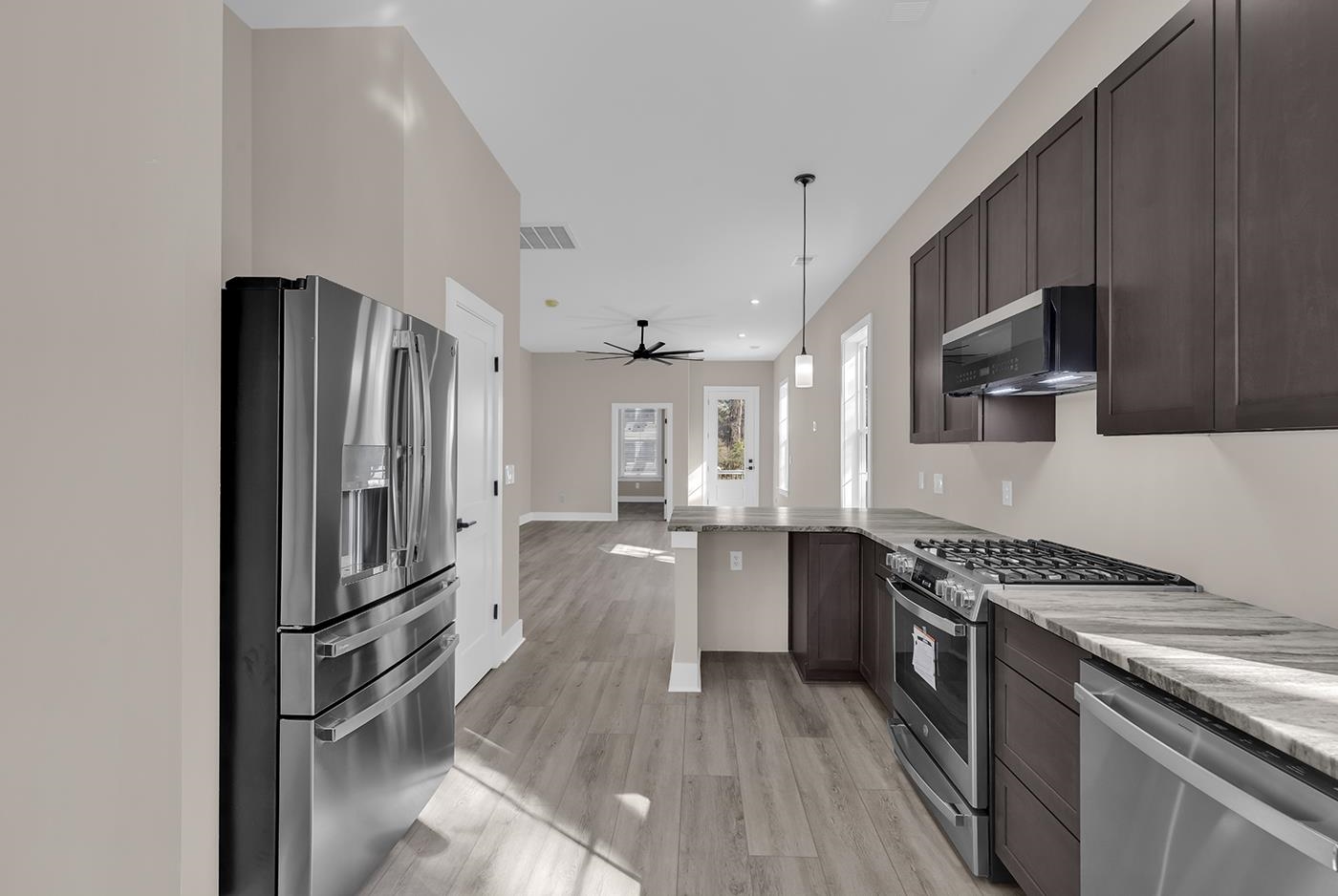 535 Mary Lou Ave. Property Photo 5