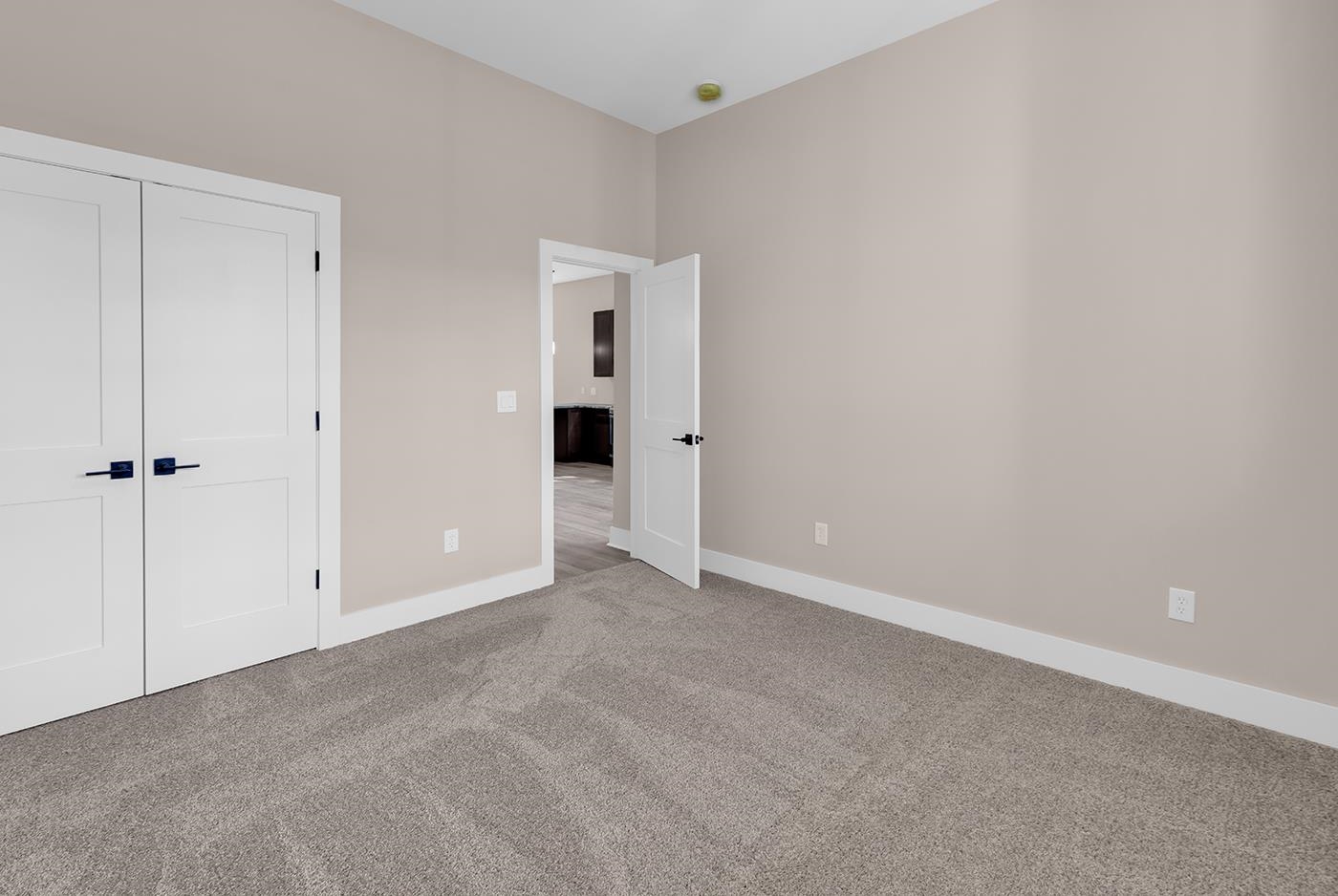 535 Mary Lou Ave. Property Photo 21