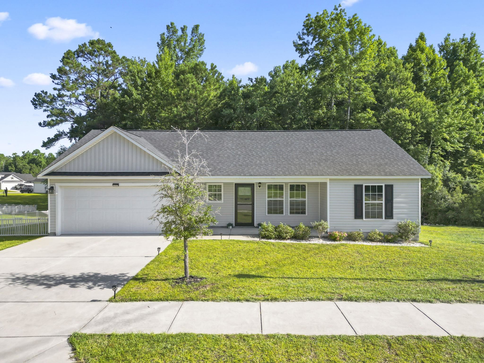 1517 Ackerrose Dr. Property Photo 1