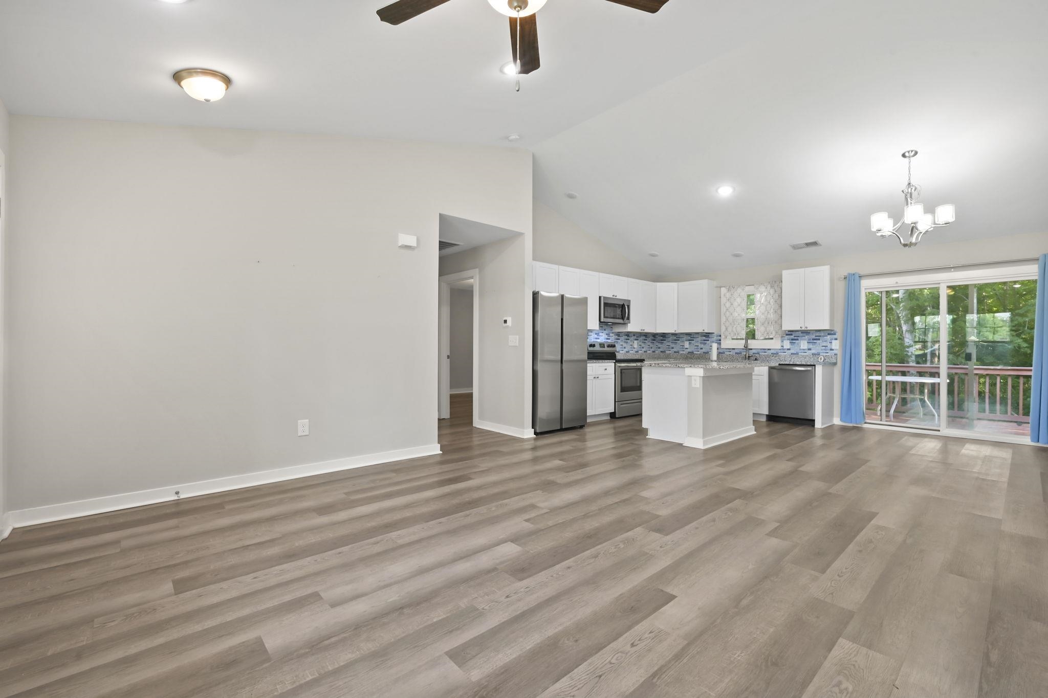 1517 Ackerrose Dr. Property Photo 4