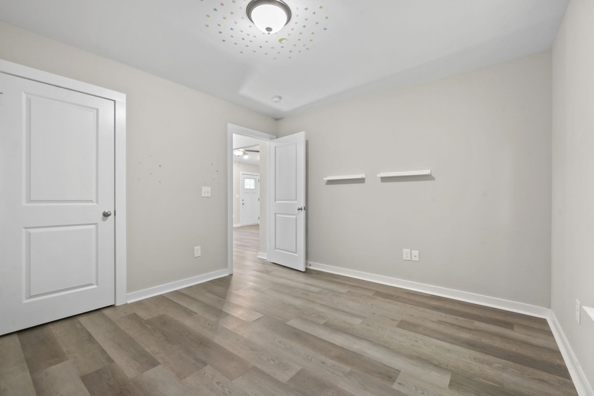1517 Ackerrose Dr. Property Photo 17