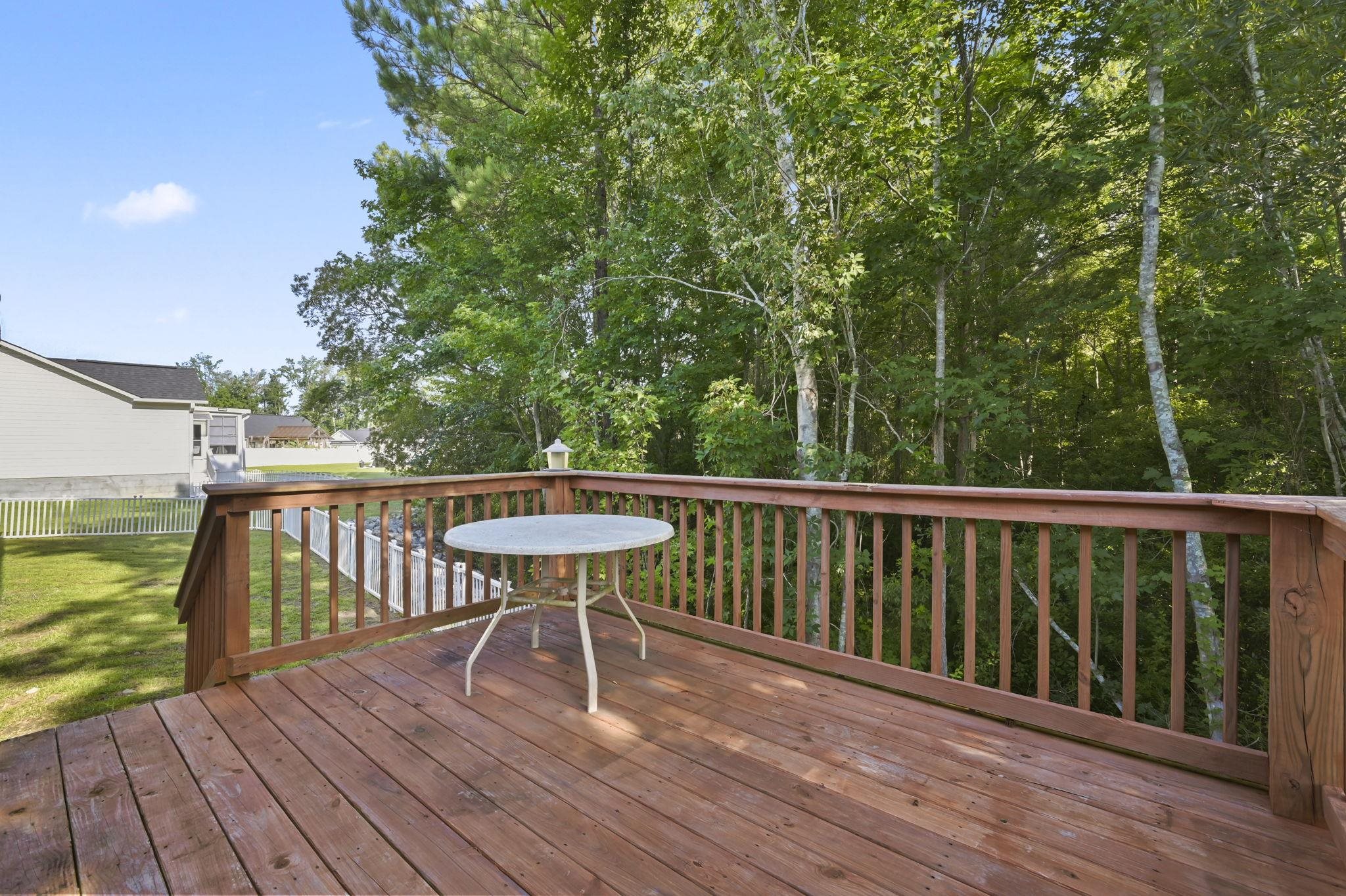 1517 Ackerrose Dr. Property Photo 29