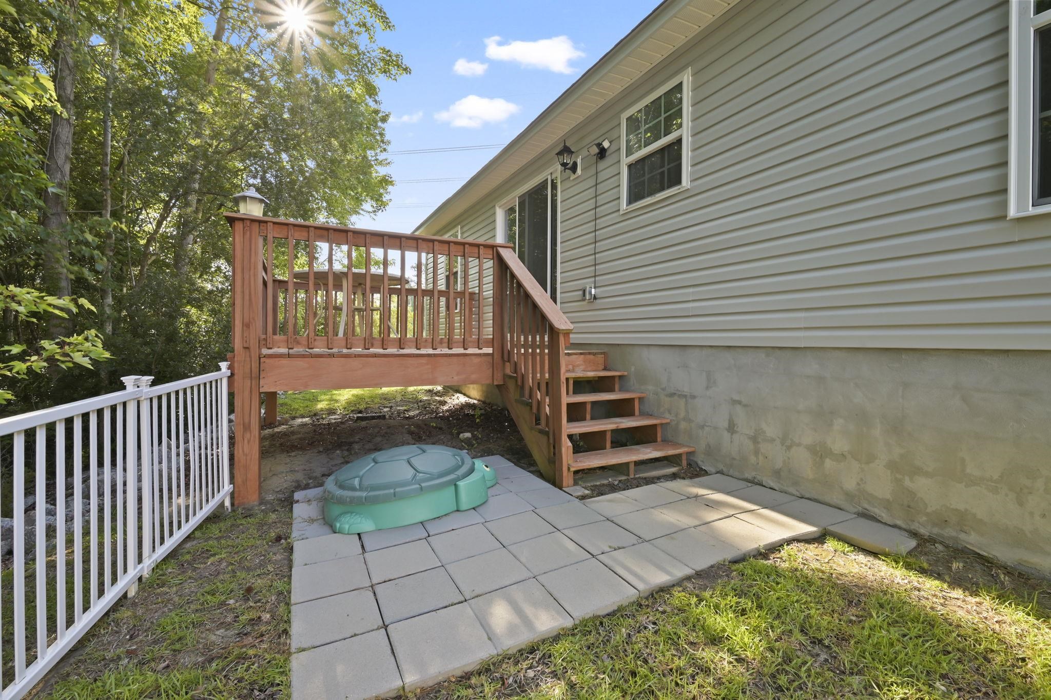1517 Ackerrose Dr. Property Photo 30