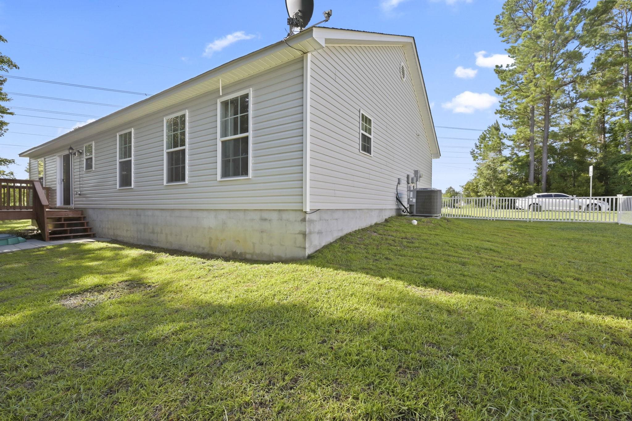 1517 Ackerrose Dr. Property Photo 31