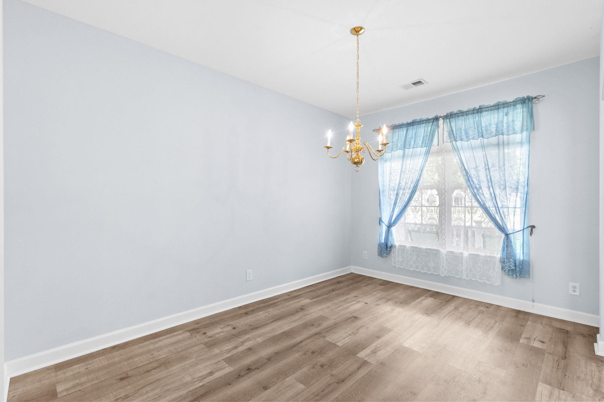 732 Gazania Ln. Property Photo 8