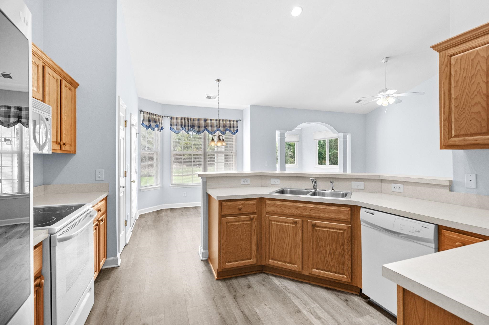 732 Gazania Ln. Property Photo 23