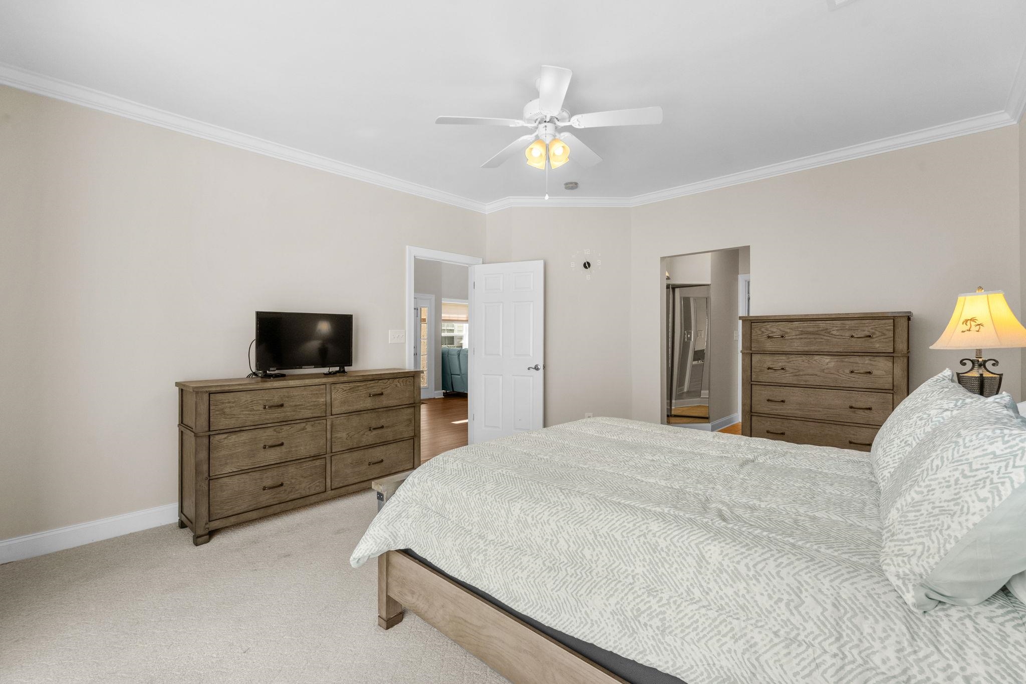 4486 Girvan Dr. Property Photo 21