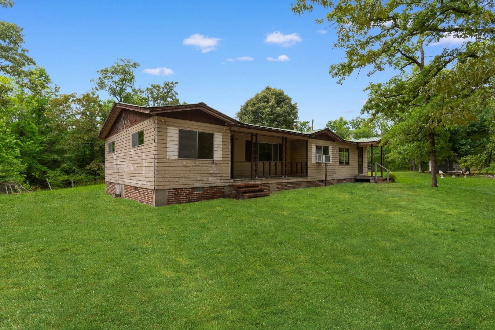 150 Landmark Rd. Property Photo 1