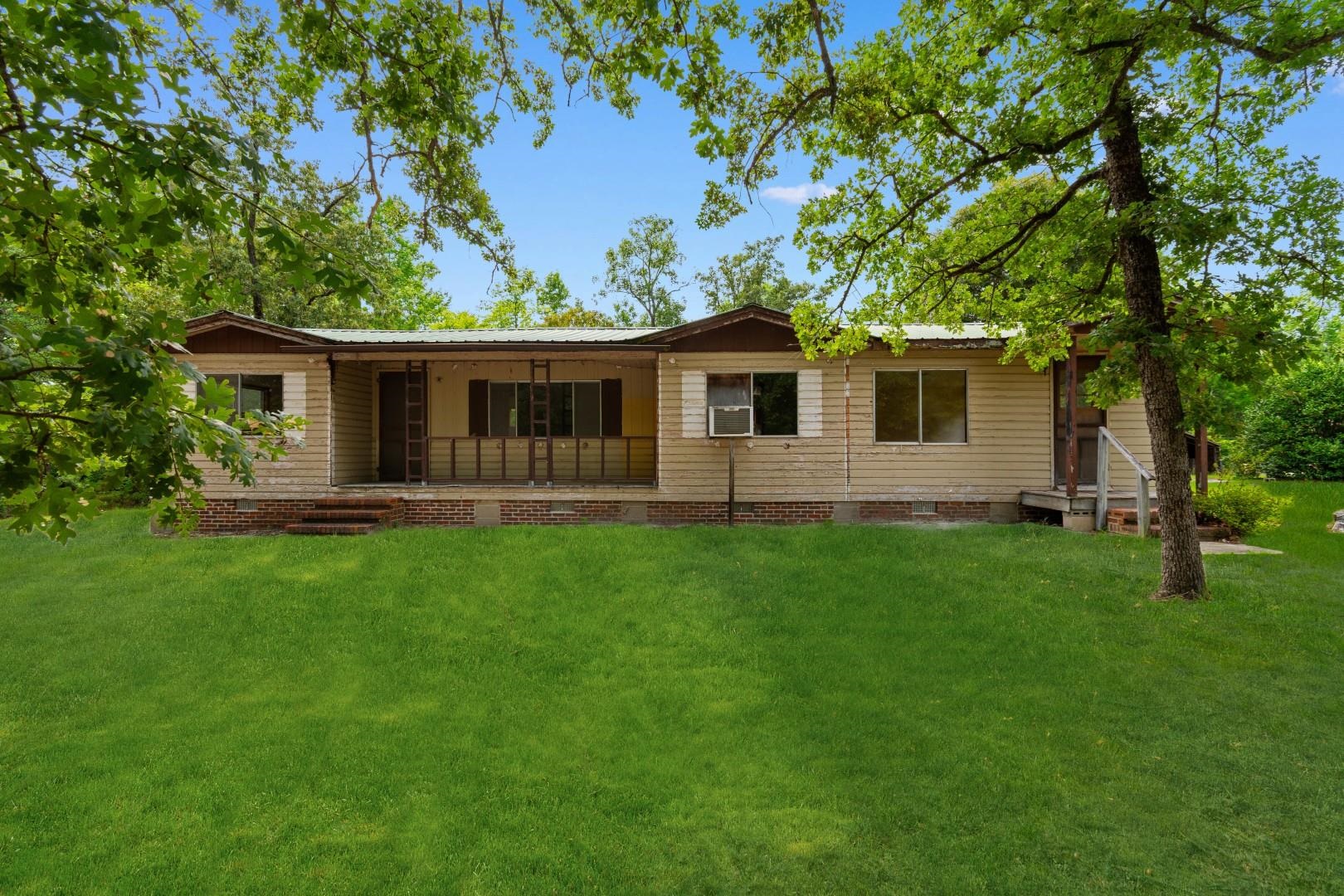150 Landmark Rd. Property Photo 3