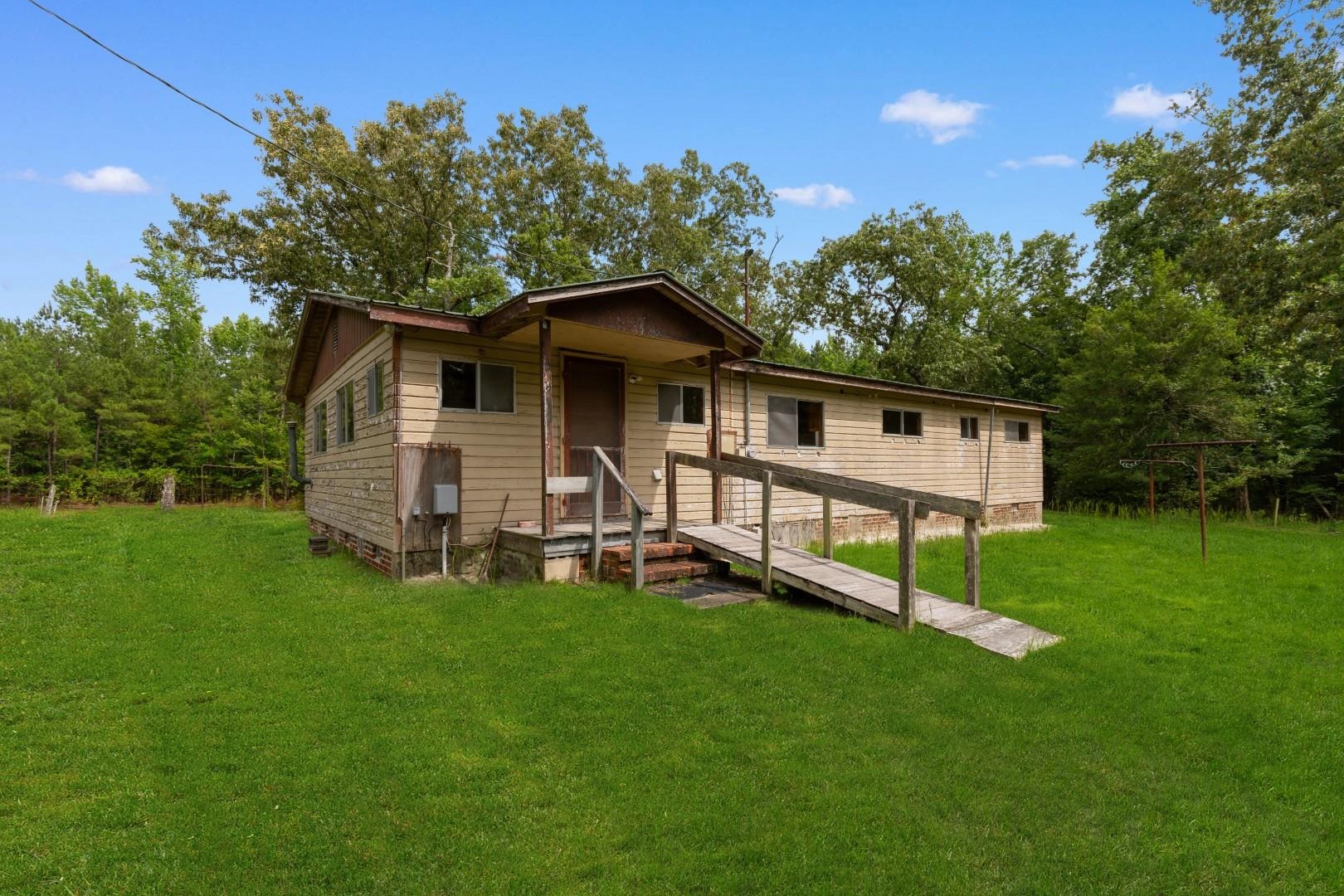 150 Landmark Rd. Property Photo 5