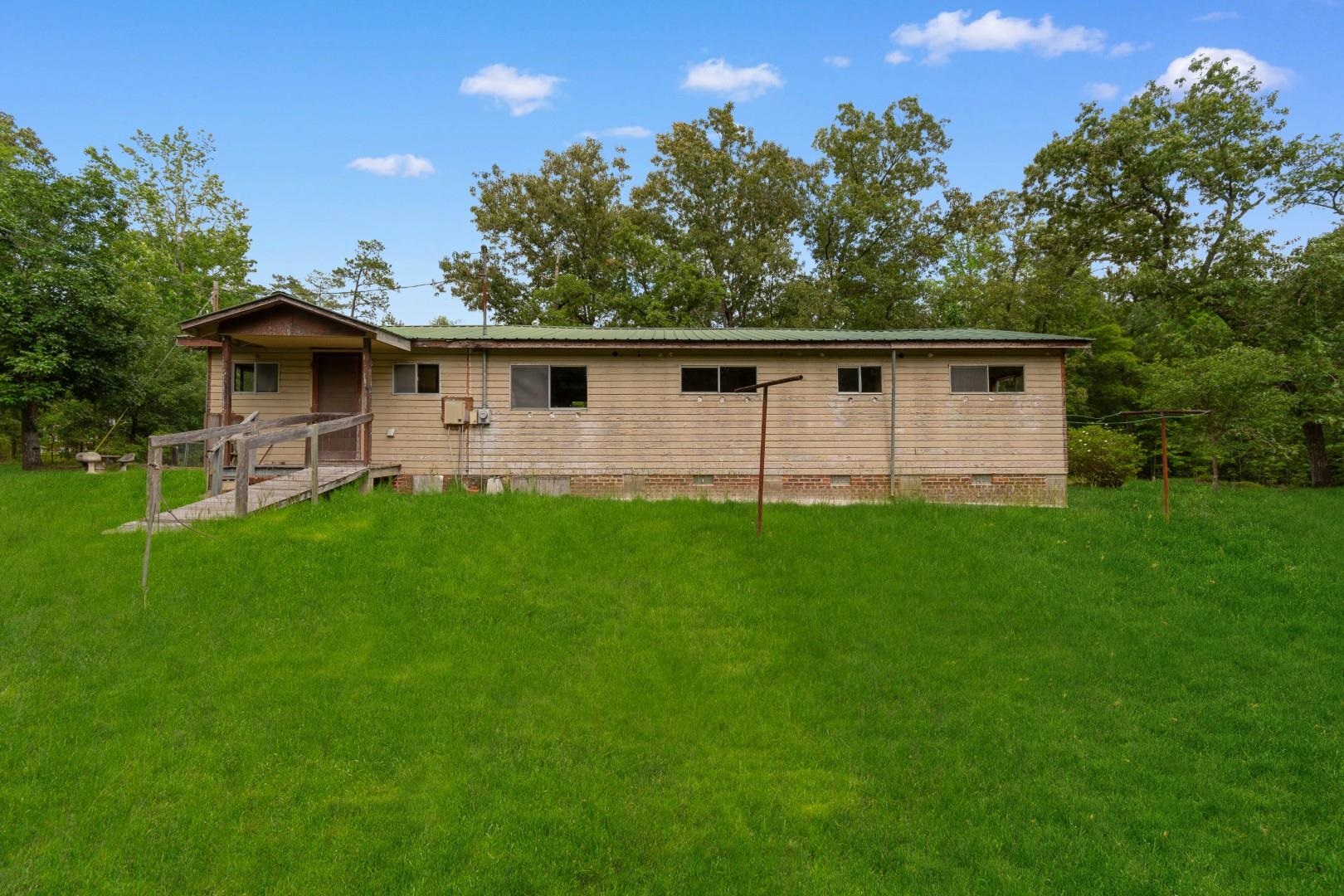 150 Landmark Rd. Property Photo 6