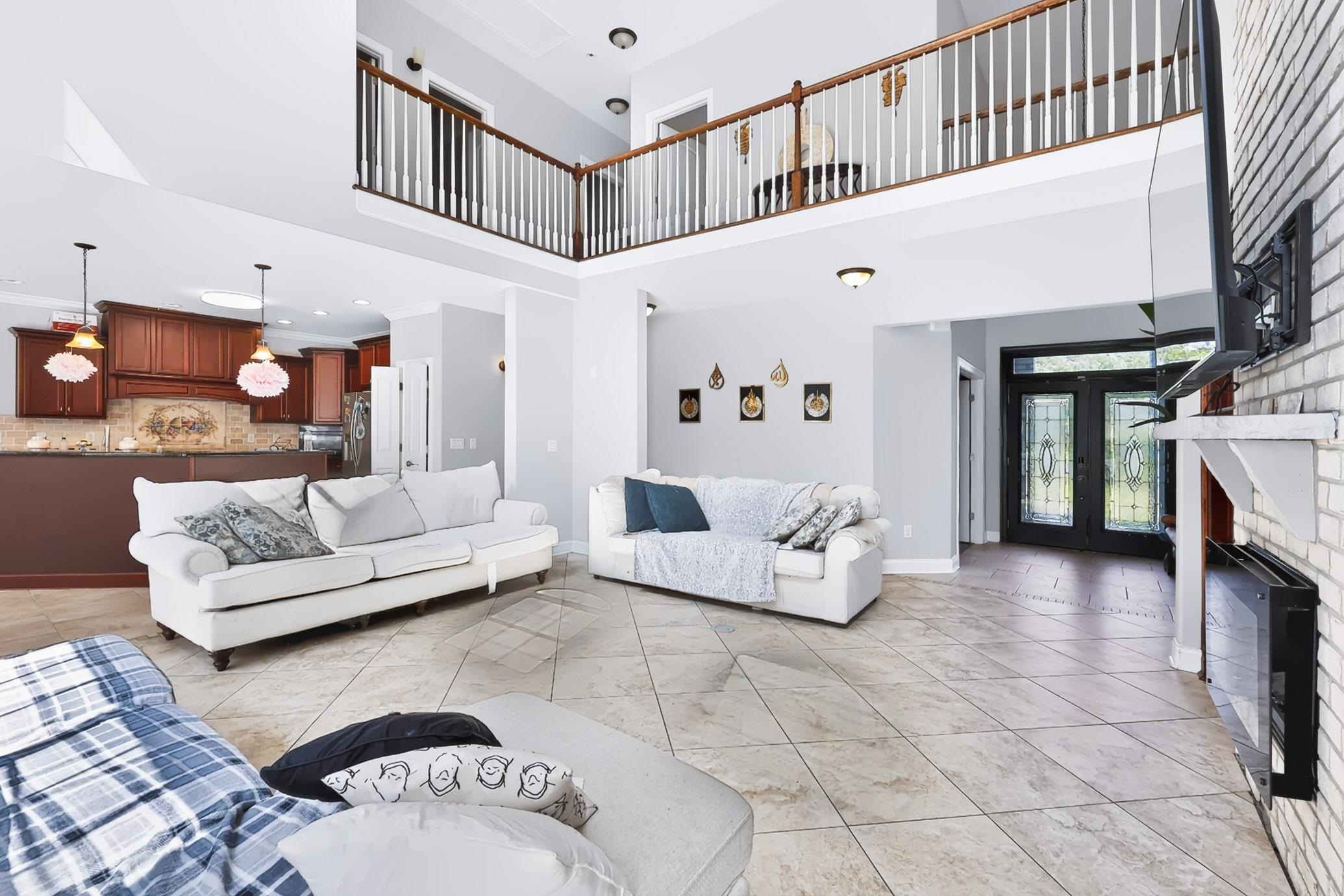 360 Capers Creek Dr. Property Photo 4