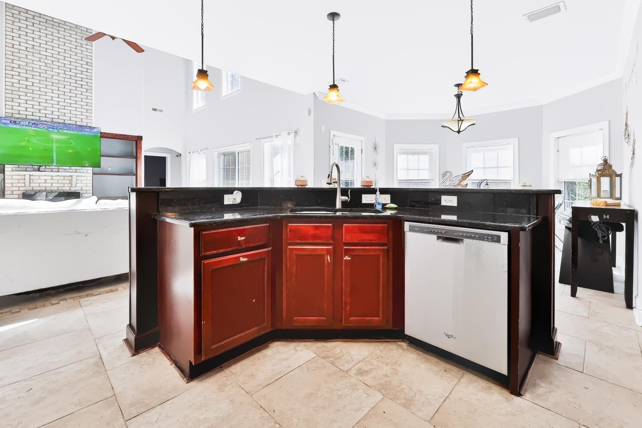 360 Capers Creek Dr. Property Photo 8