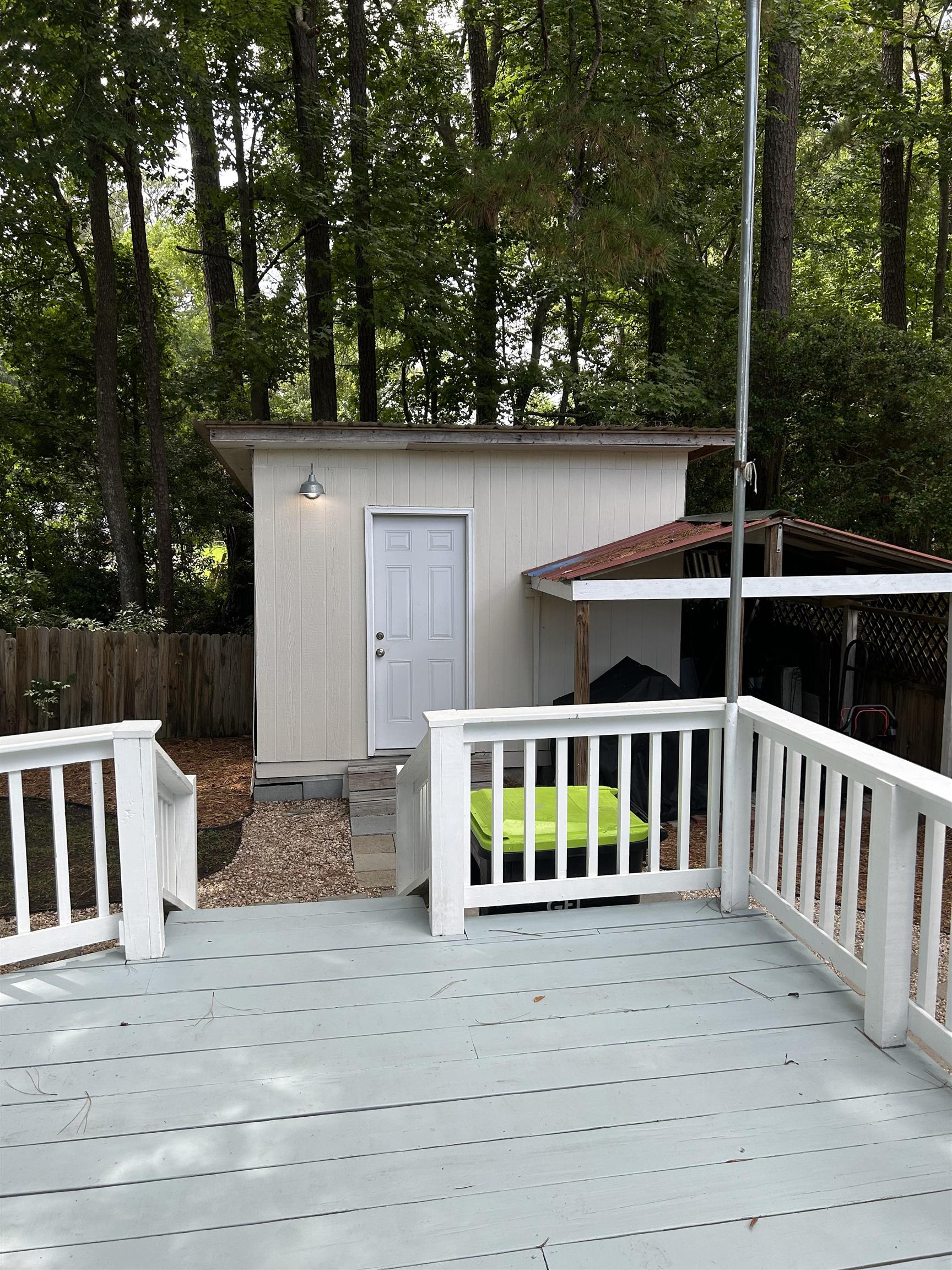 6 Shamrock Circle Property Photo 17