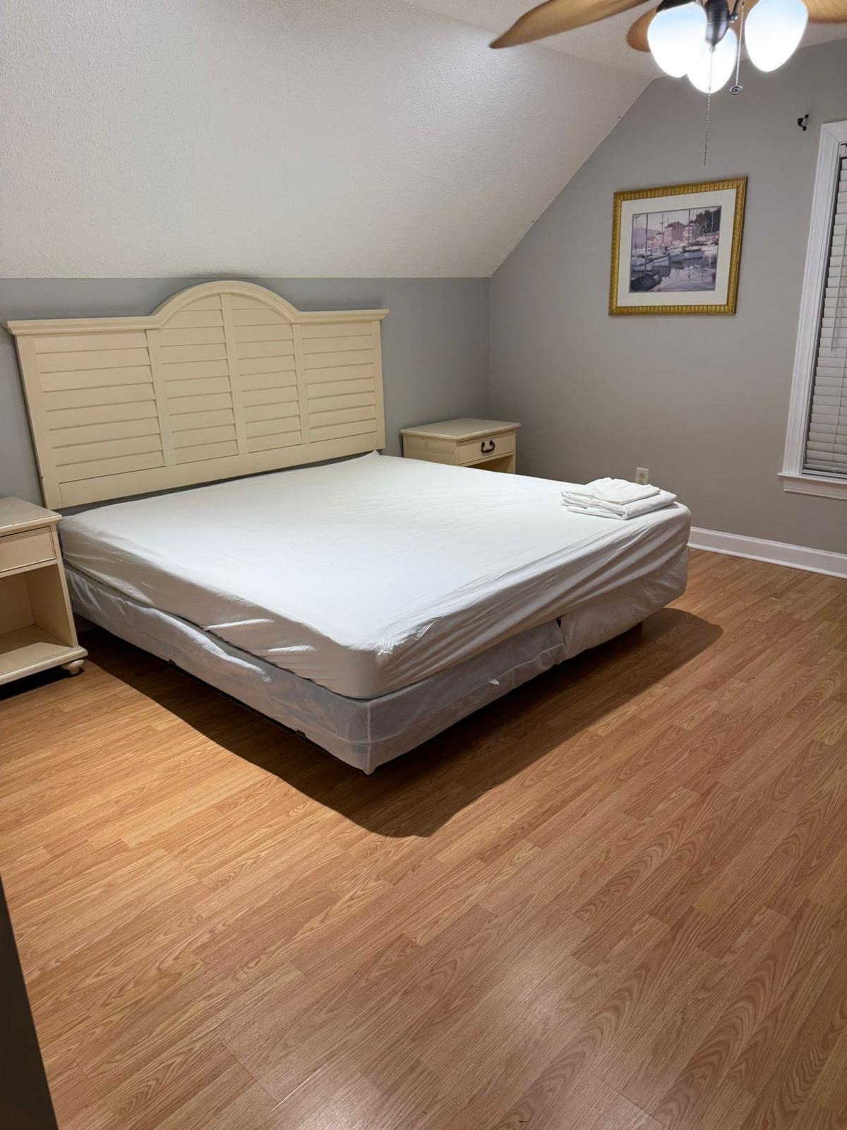420 Newburgh Ct. Property Photo 7