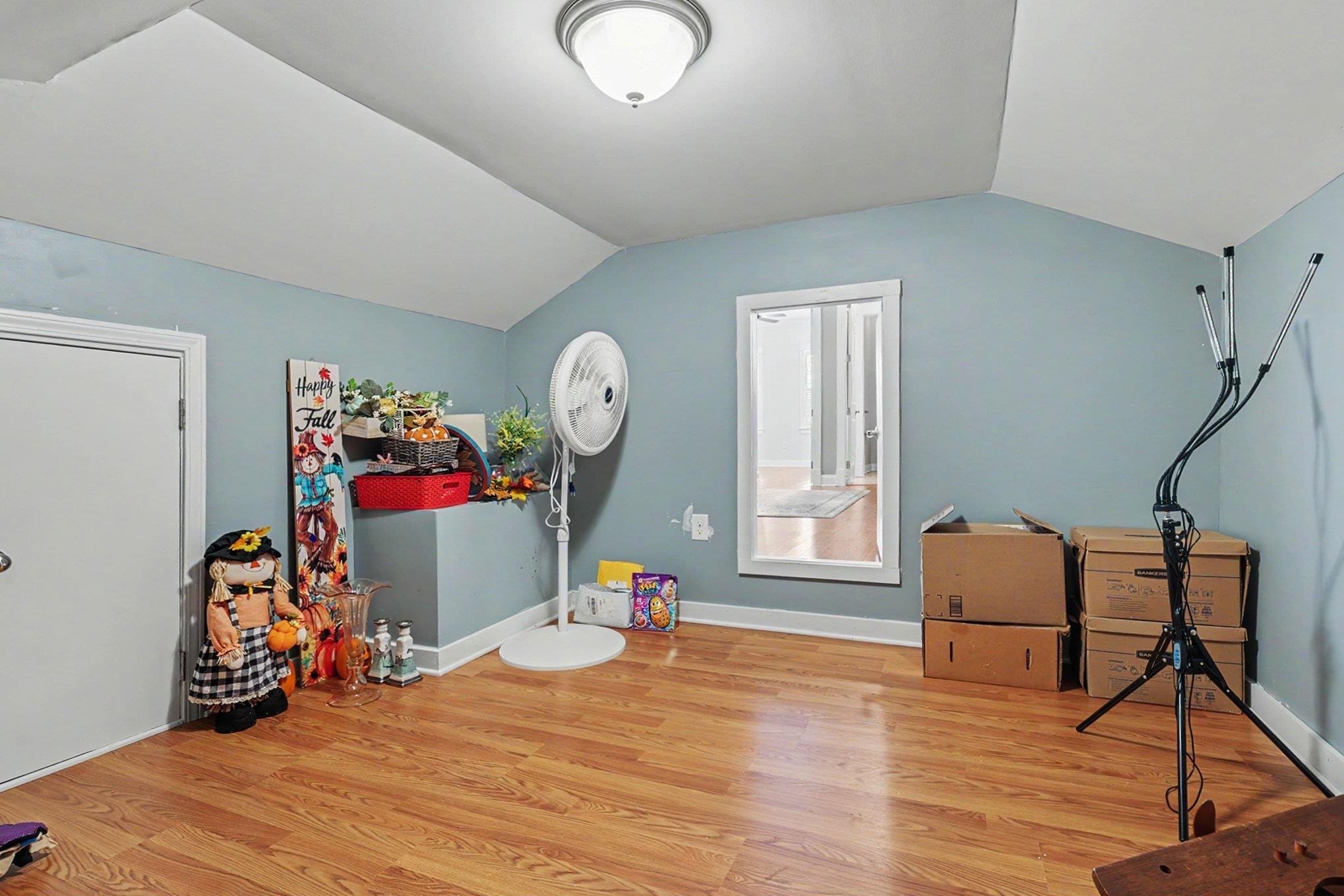 853 Peterson St. Property Photo 33