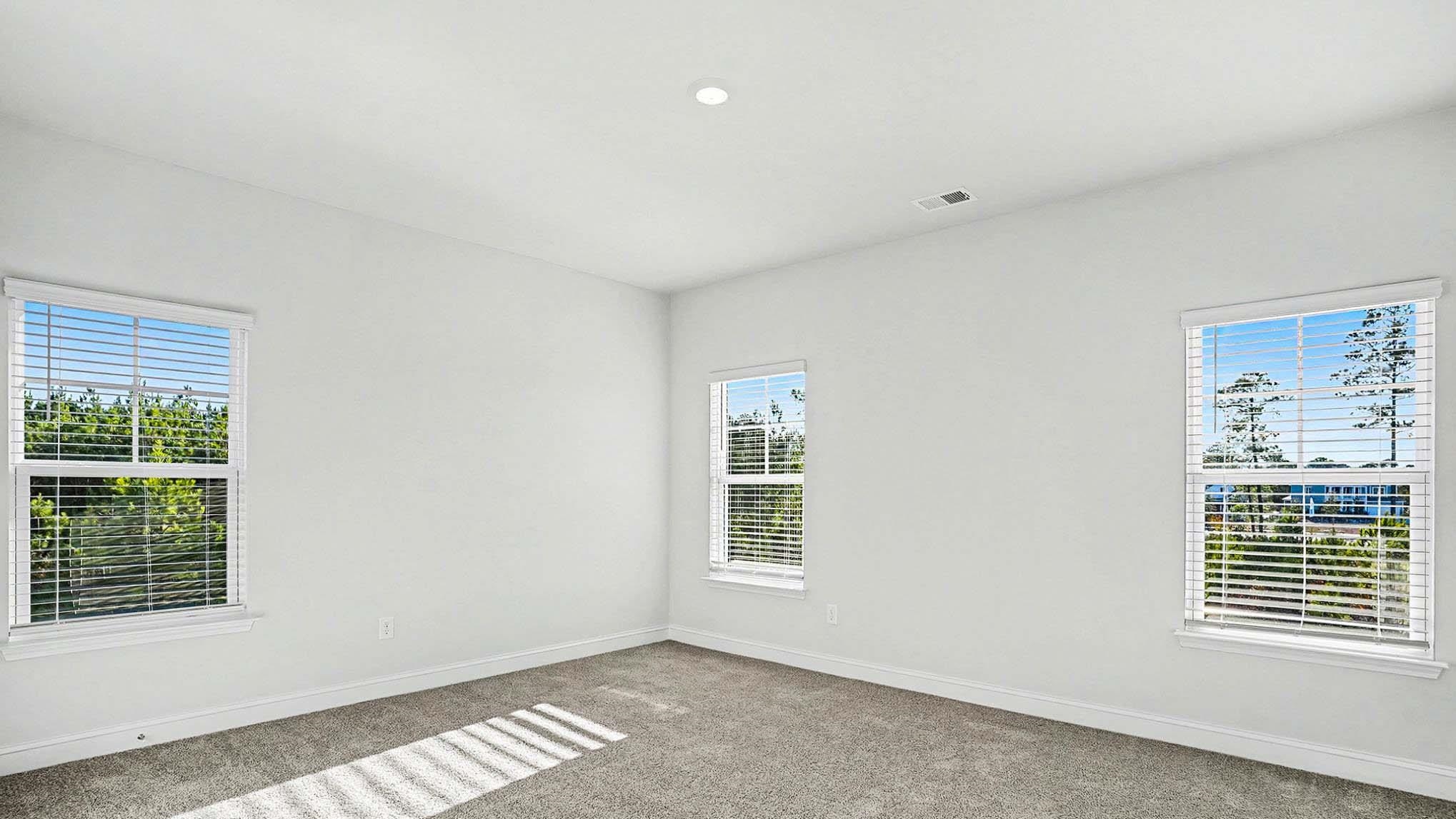 913 Ireland Dr. Property Photo 24