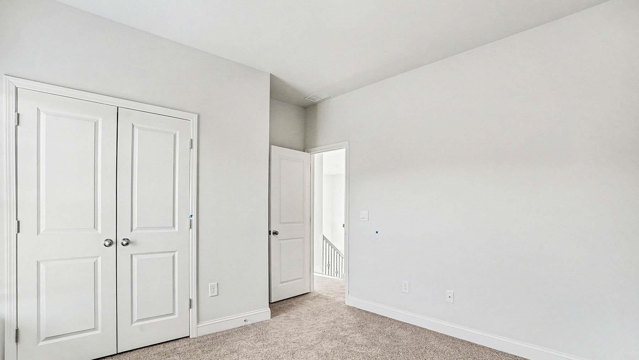 913 Ireland Dr. Property Photo 29
