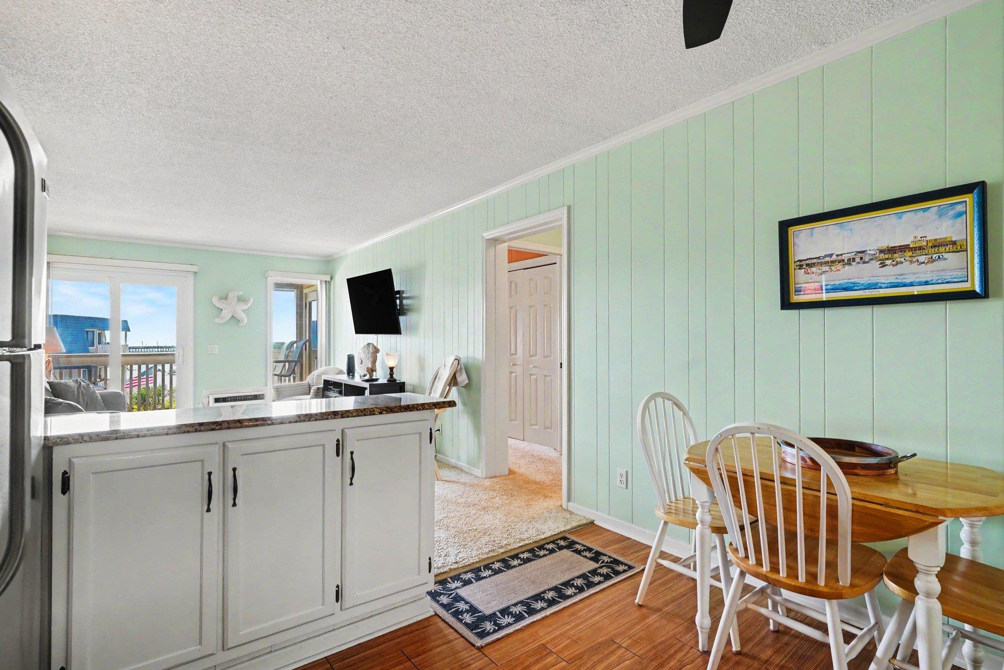 9660 Shore Dr. Property Photo 10