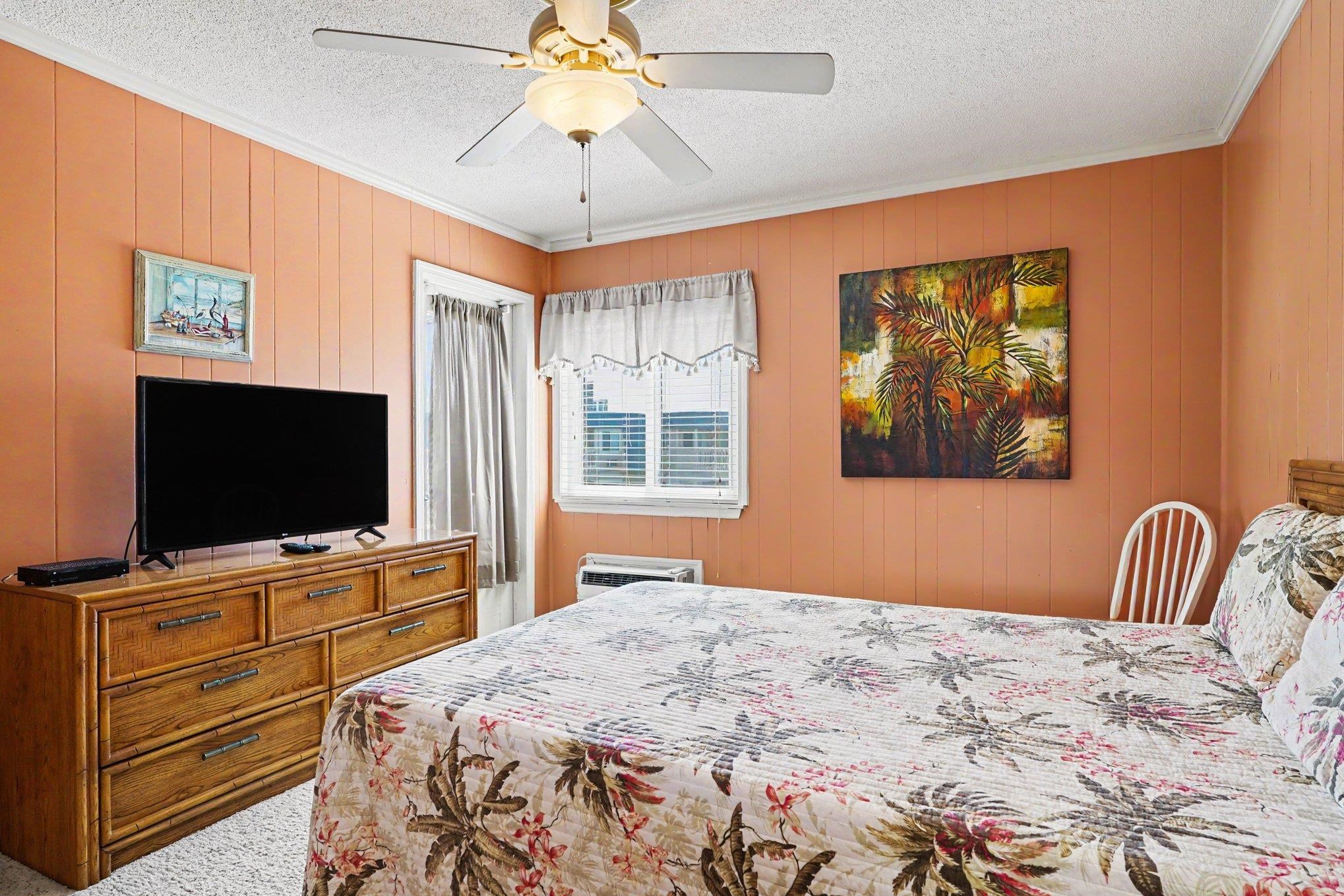 9660 Shore Dr. Property Photo 14