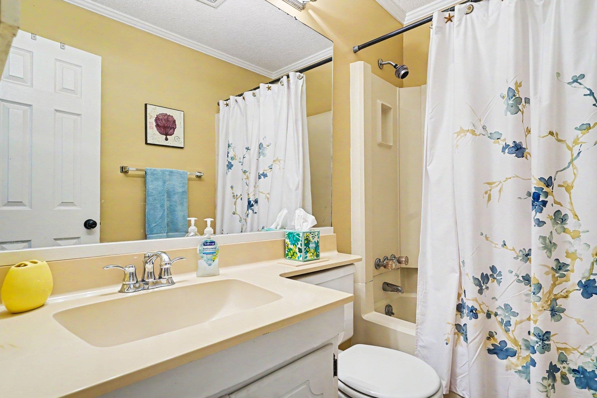 9660 Shore Dr. Property Photo 17