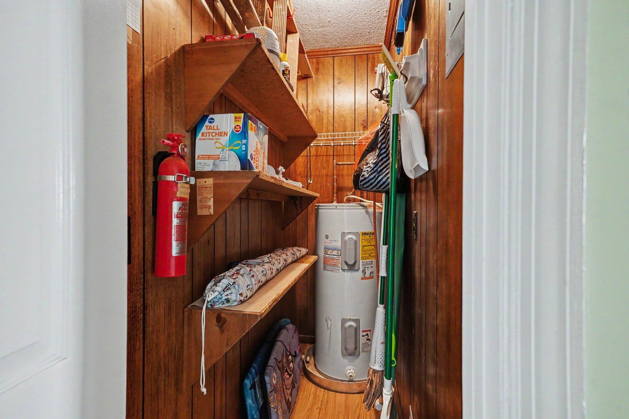 9660 Shore Dr. Property Photo 19