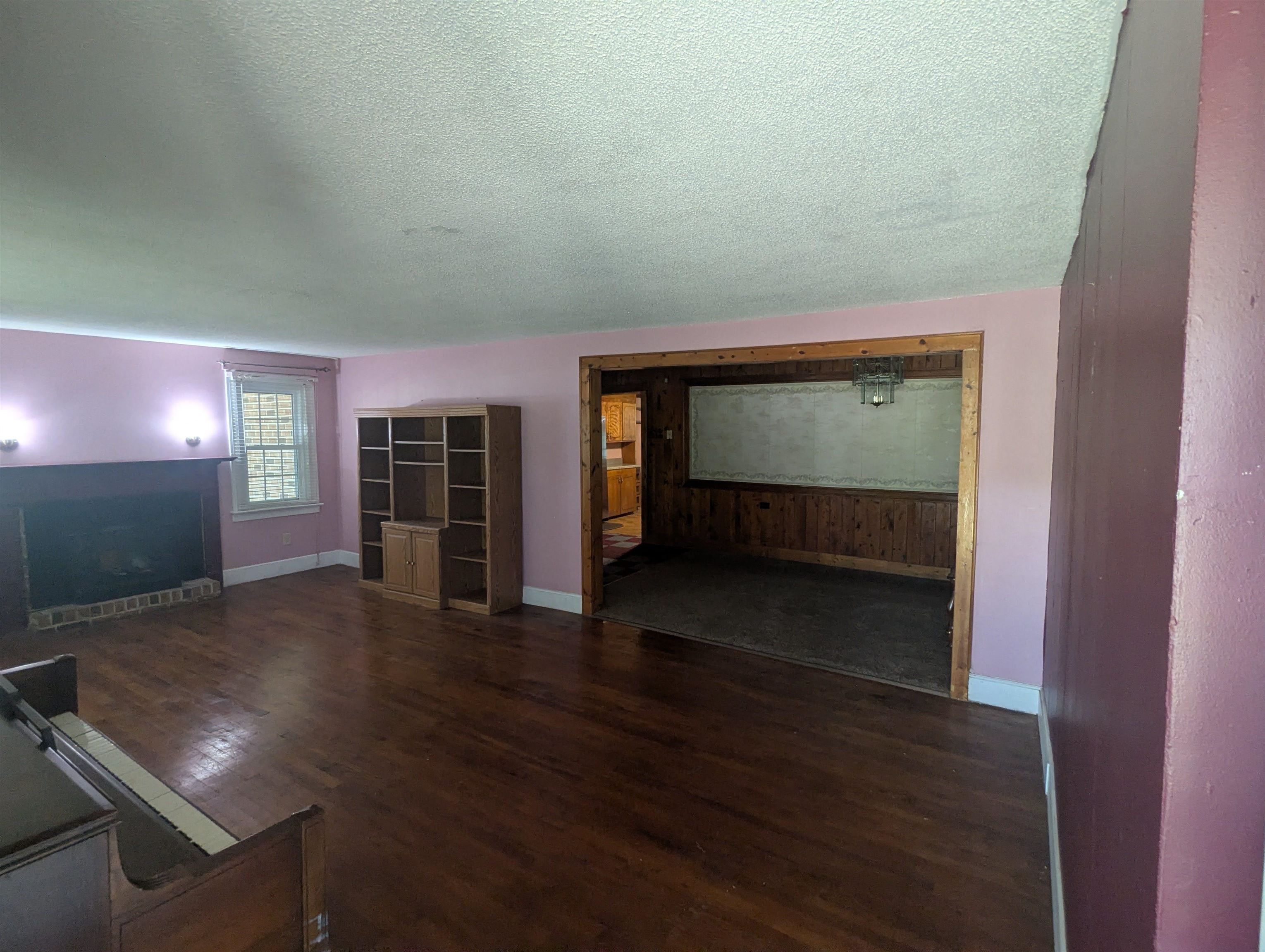 4878 South Fraser St. Property Photo 3