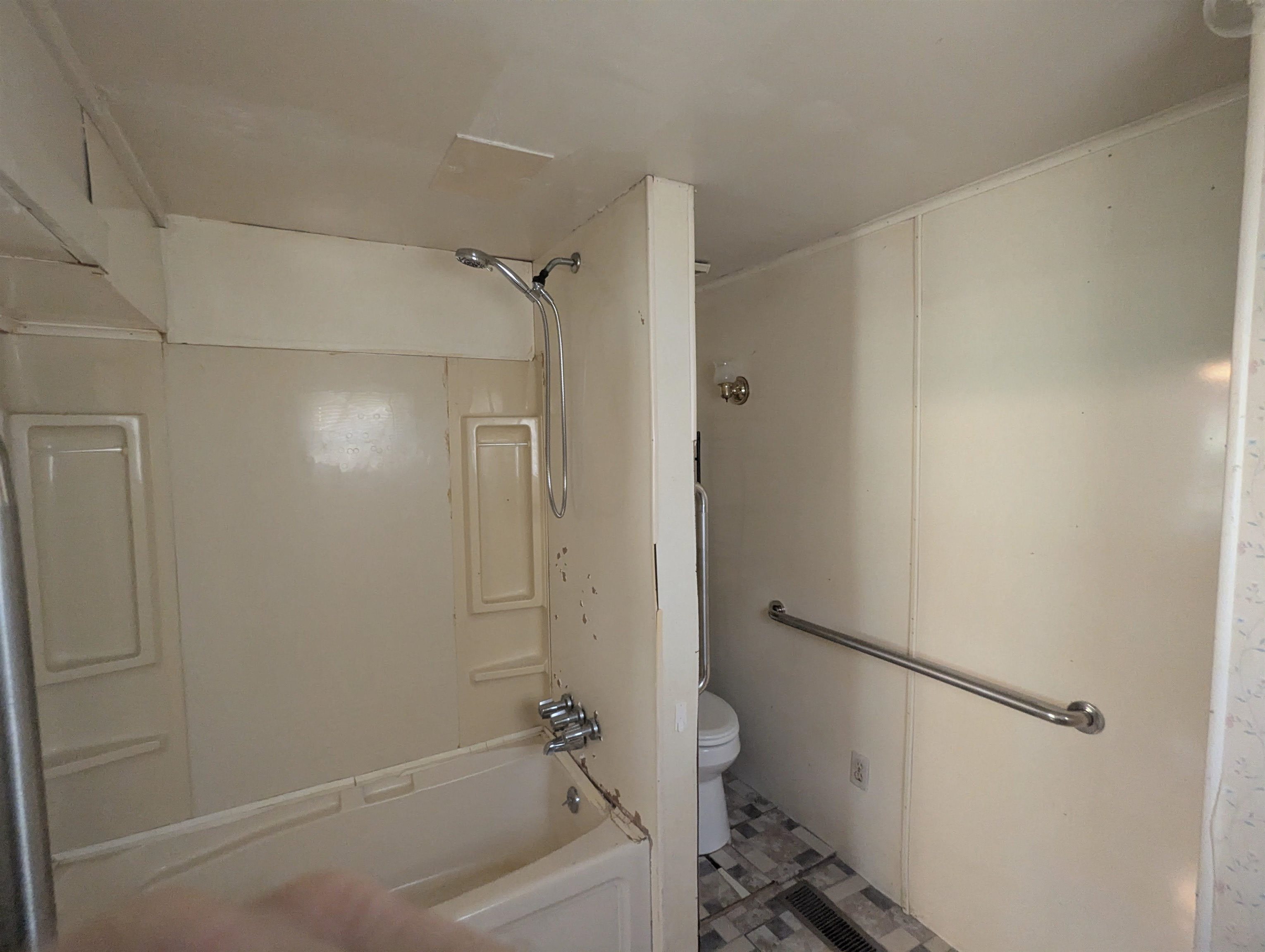 4878 South Fraser St. Property Photo 16