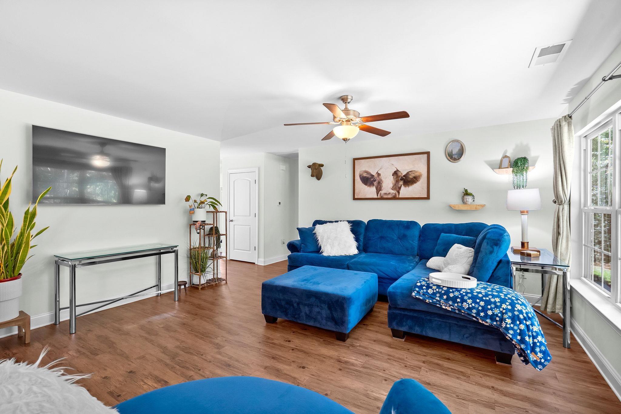 17 Sedley Ct. Property Photo 6