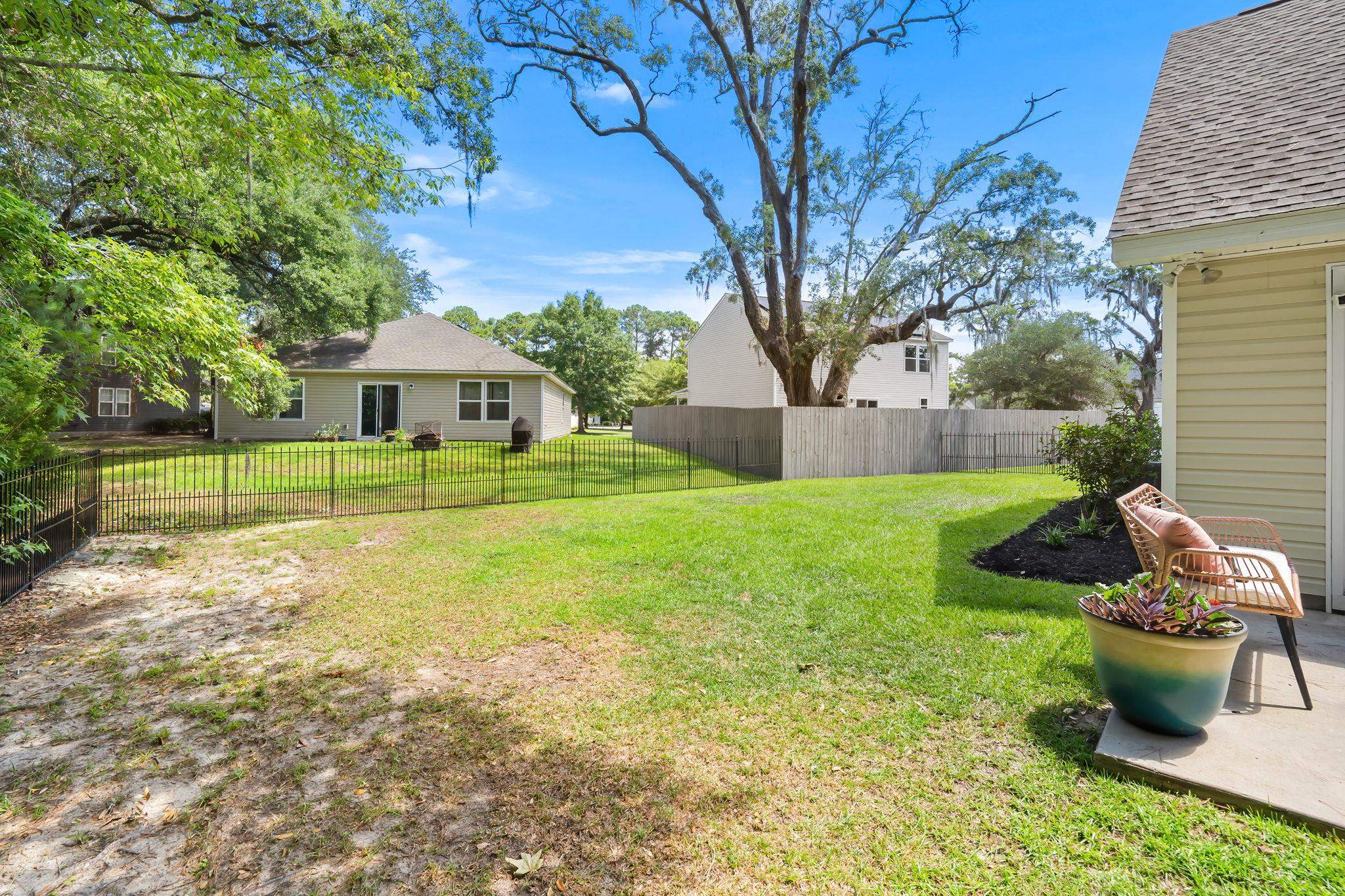17 Sedley Ct. Property Photo 30