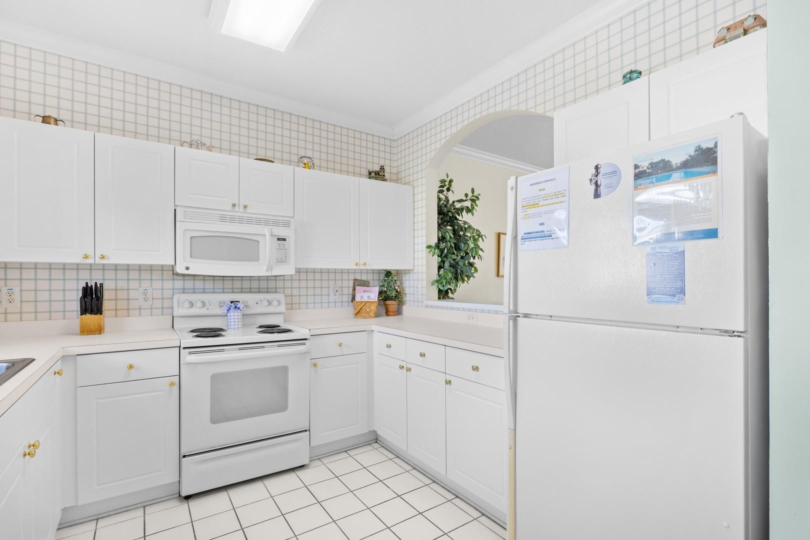 5751 Oyster Catcher Dr. Property Photo 7