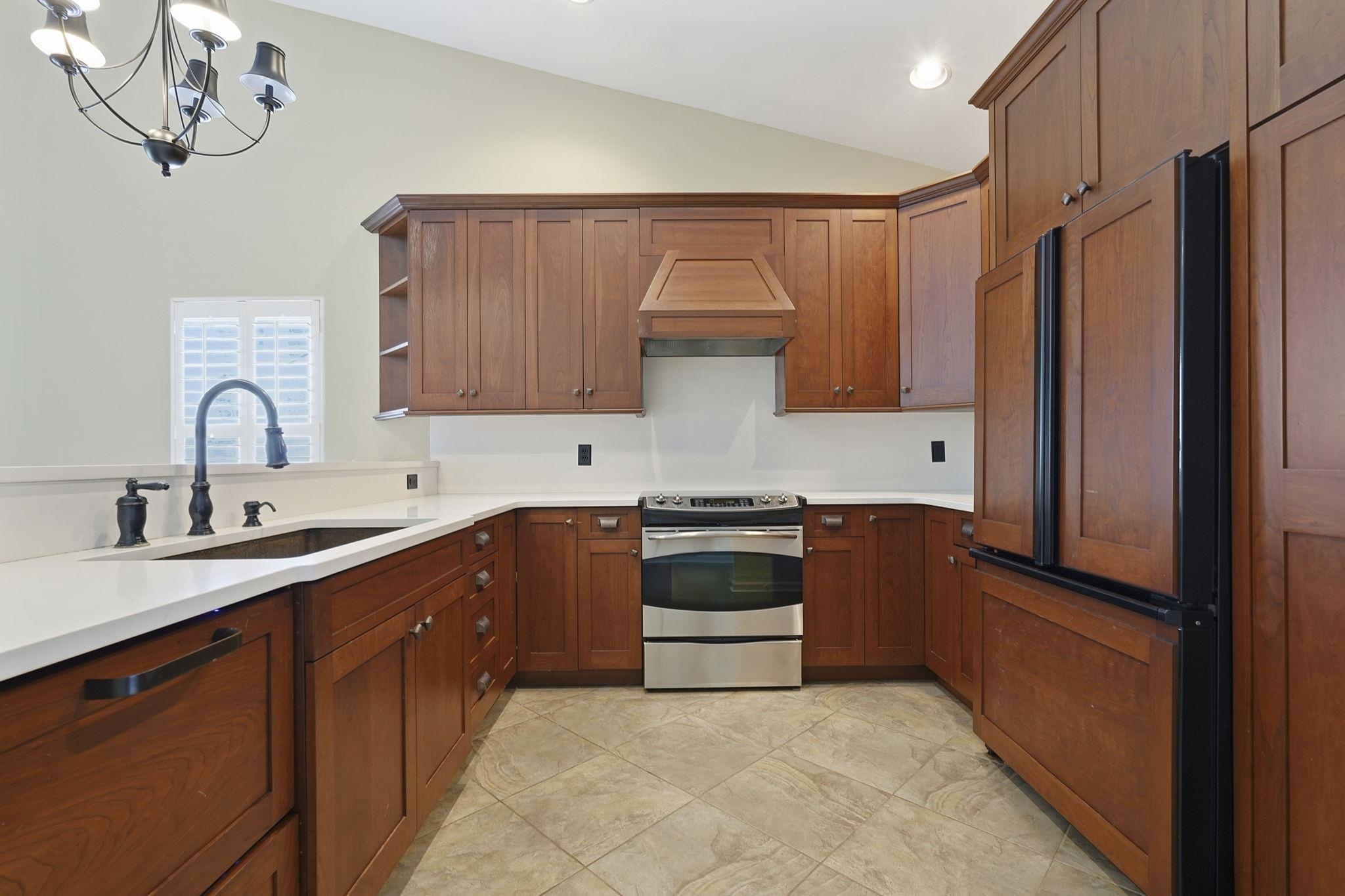 4544 Fringetree Dr. Property Photo 20