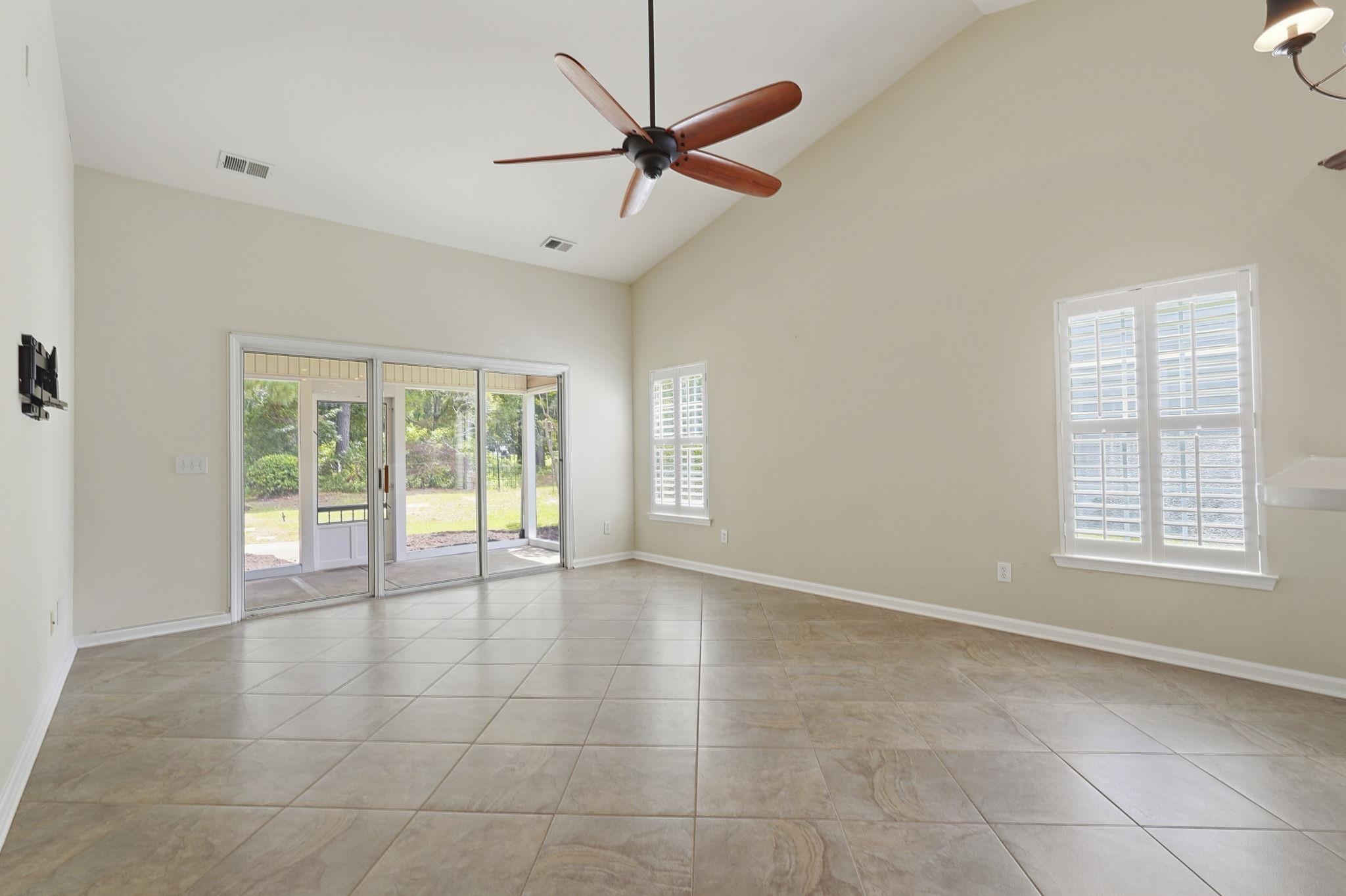 4544 Fringetree Dr. Property Photo 23