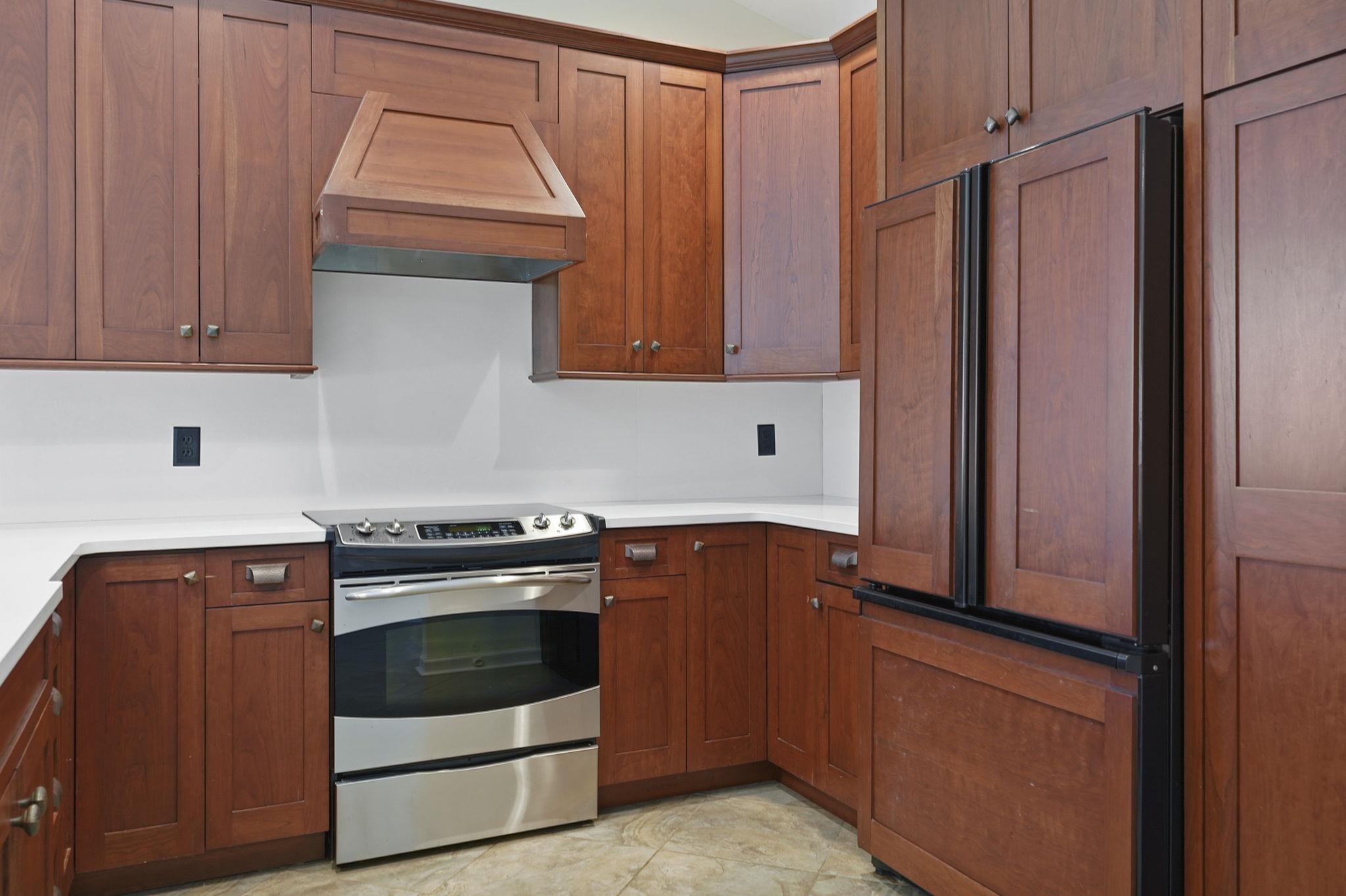 4544 Fringetree Dr. Property Photo 27