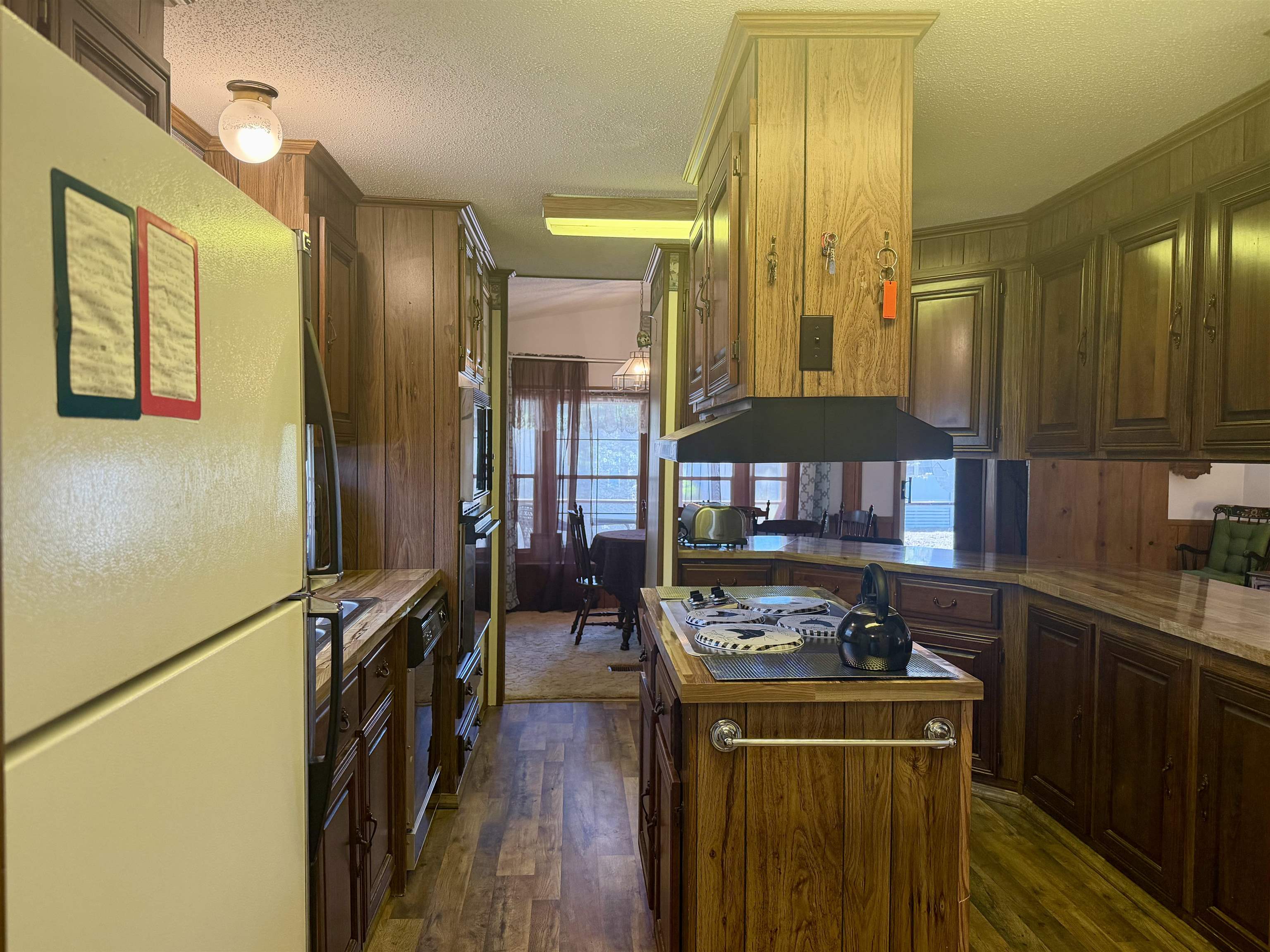 1844 Sunrise Dr. Property Photo 3