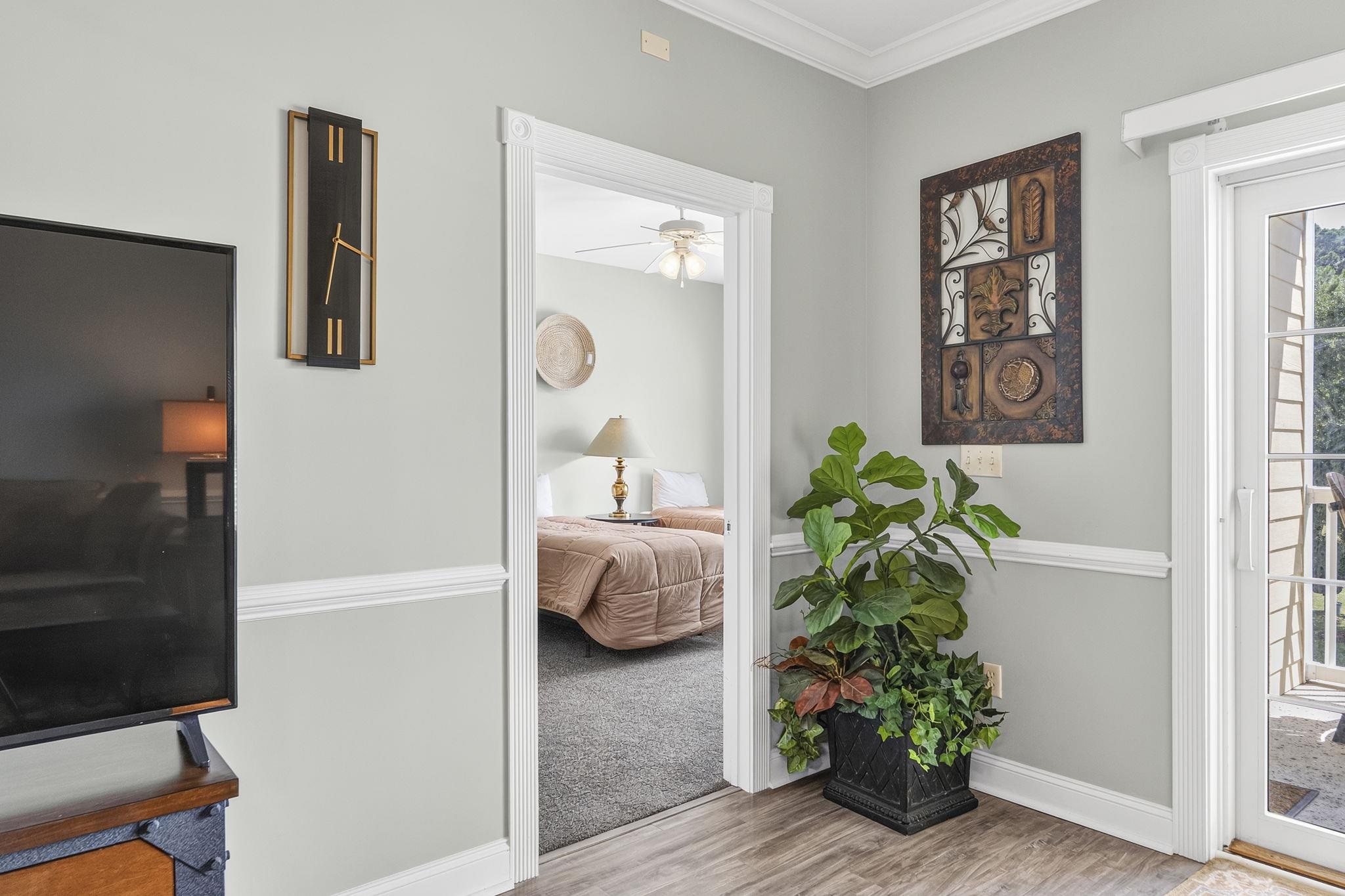 4890 Luster Leaf Circle Property Photo 18