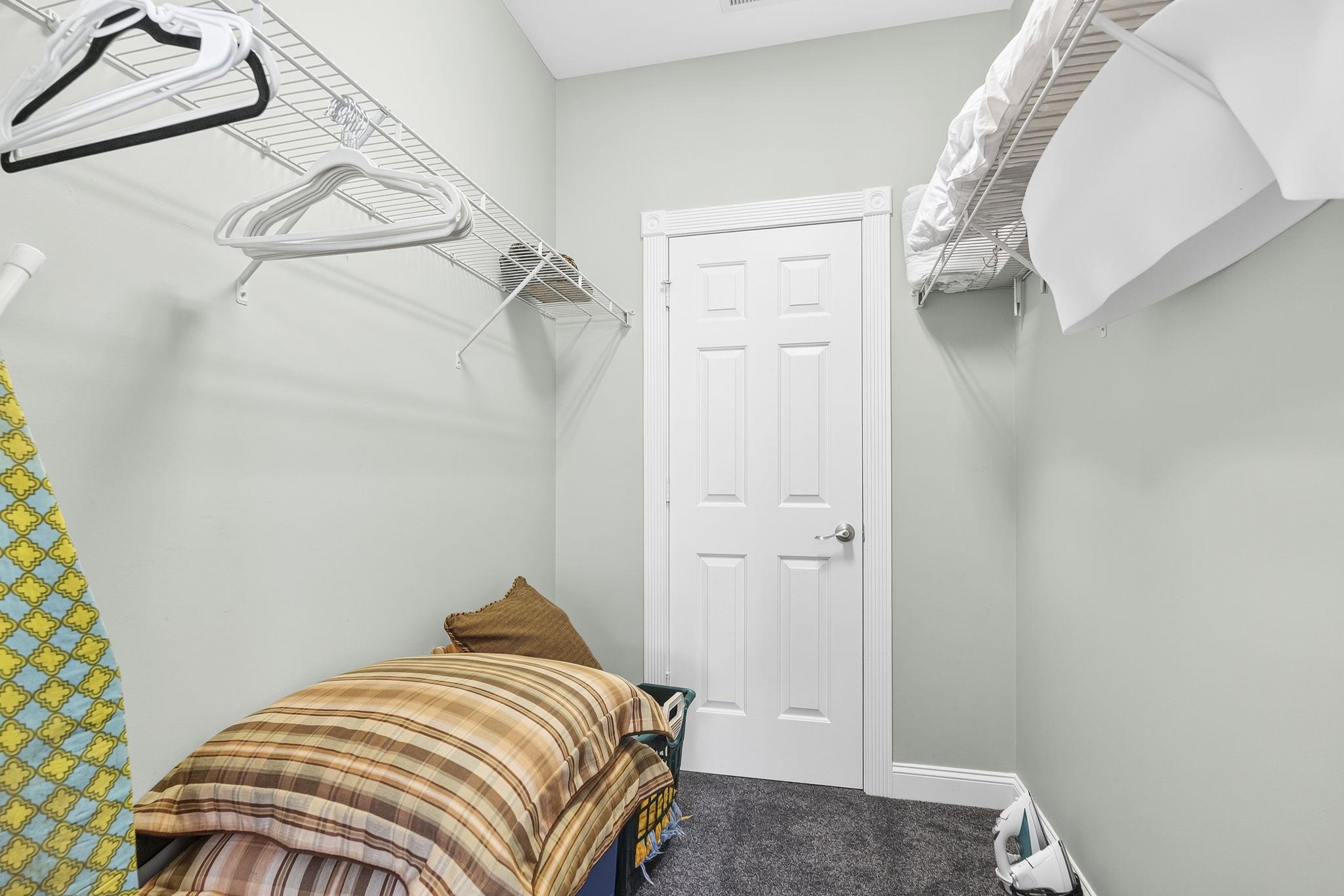 4890 Luster Leaf Circle Property Photo 24