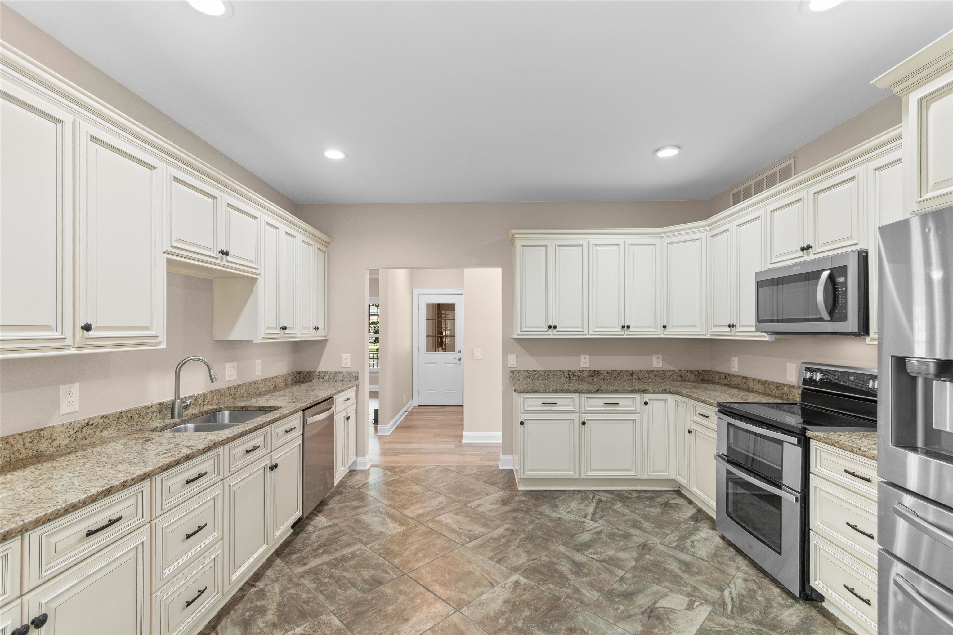 1308 Harbour Watch Sw Property Photo 11