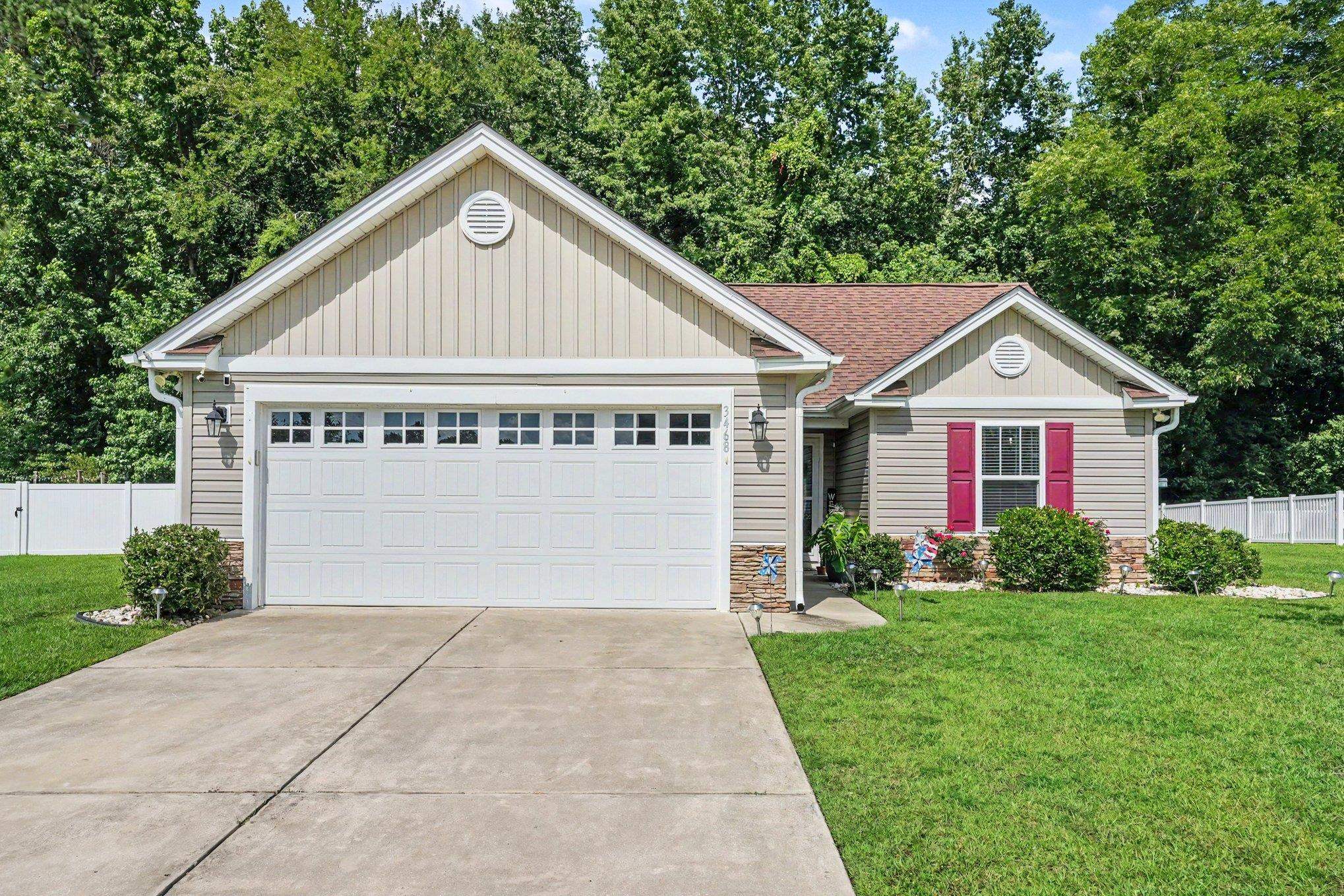 3468 Holly Loop Property Photo 4