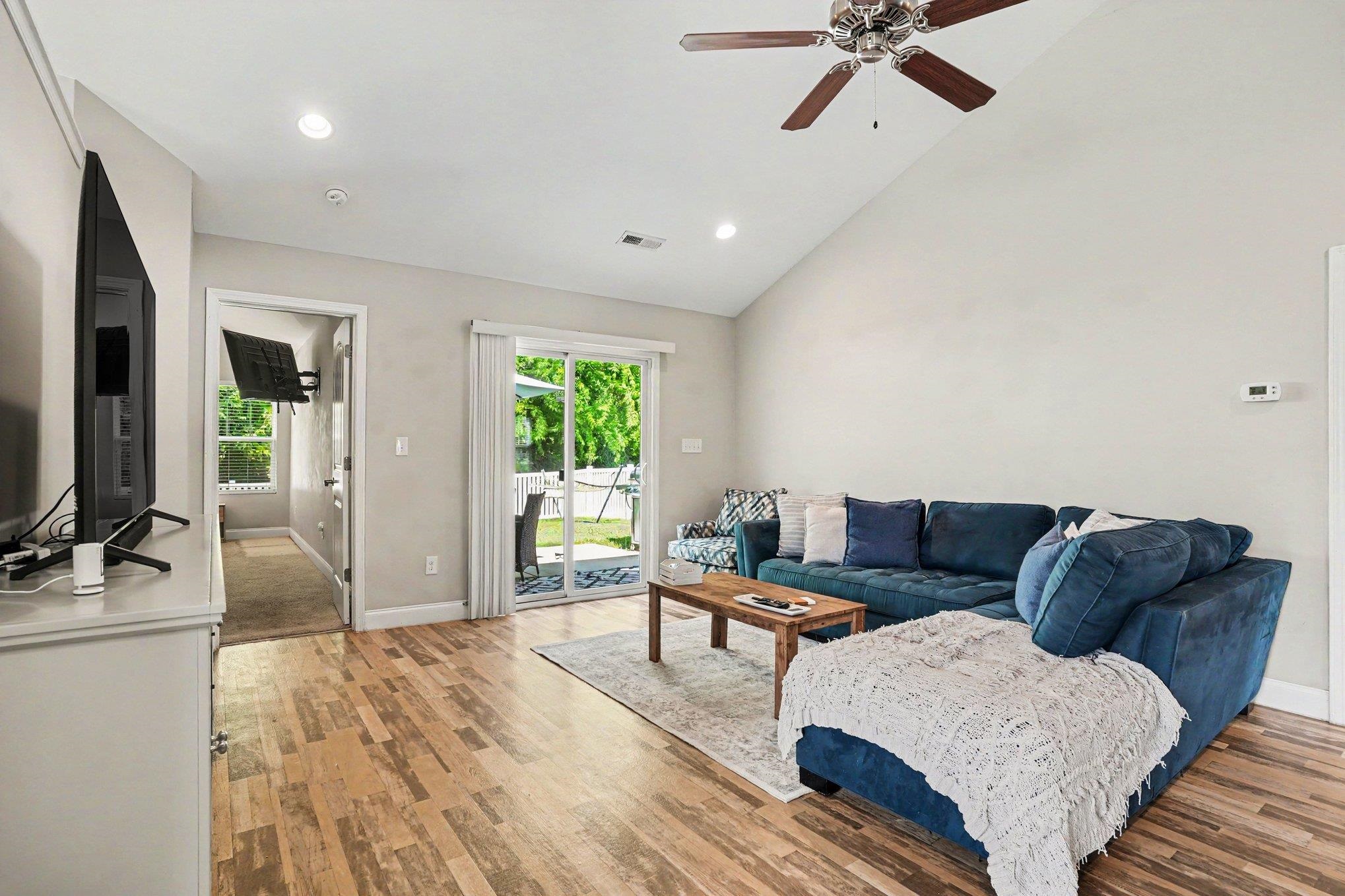 3468 Holly Loop Property Photo 9