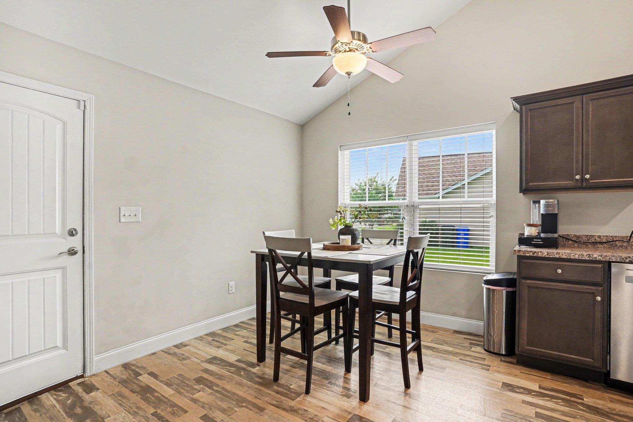 3468 Holly Loop Property Photo 10