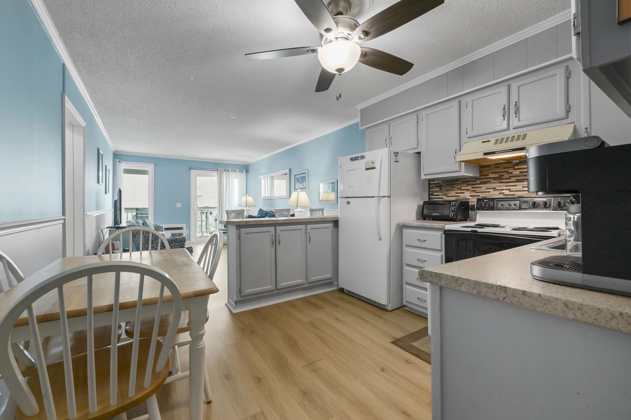 9520 Shore Dr. Property Photo 10
