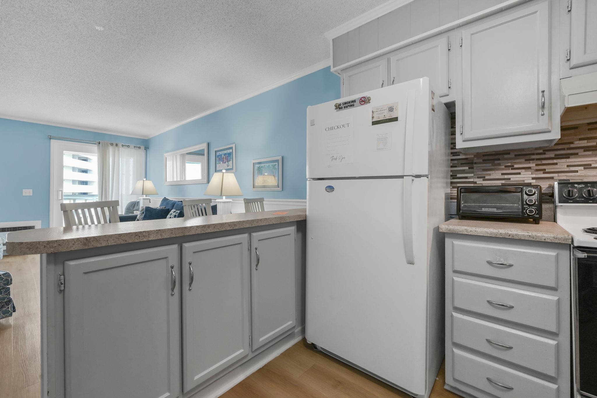 9520 Shore Dr. Property Photo 11