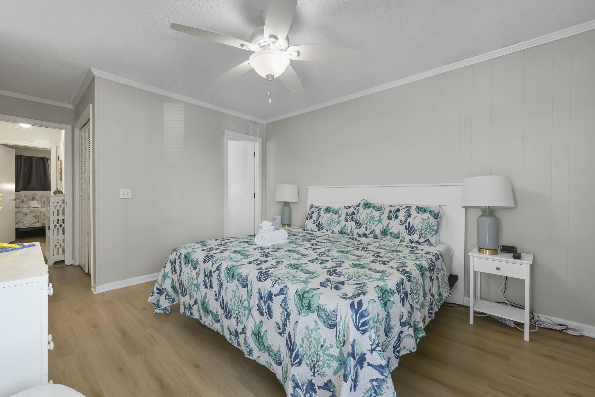 9520 Shore Dr. Property Photo 24