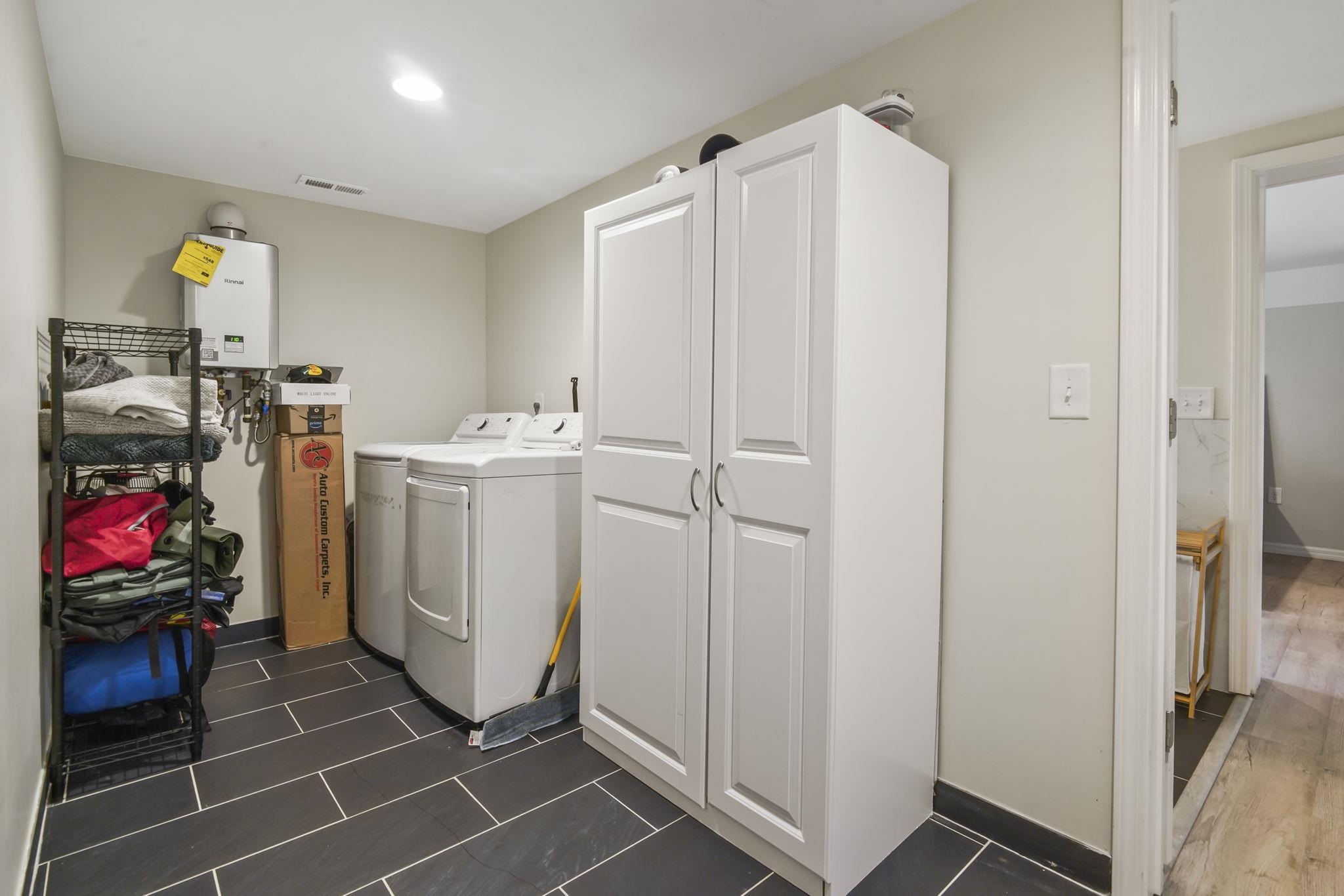2905 Hugo Rd. Property Photo 6
