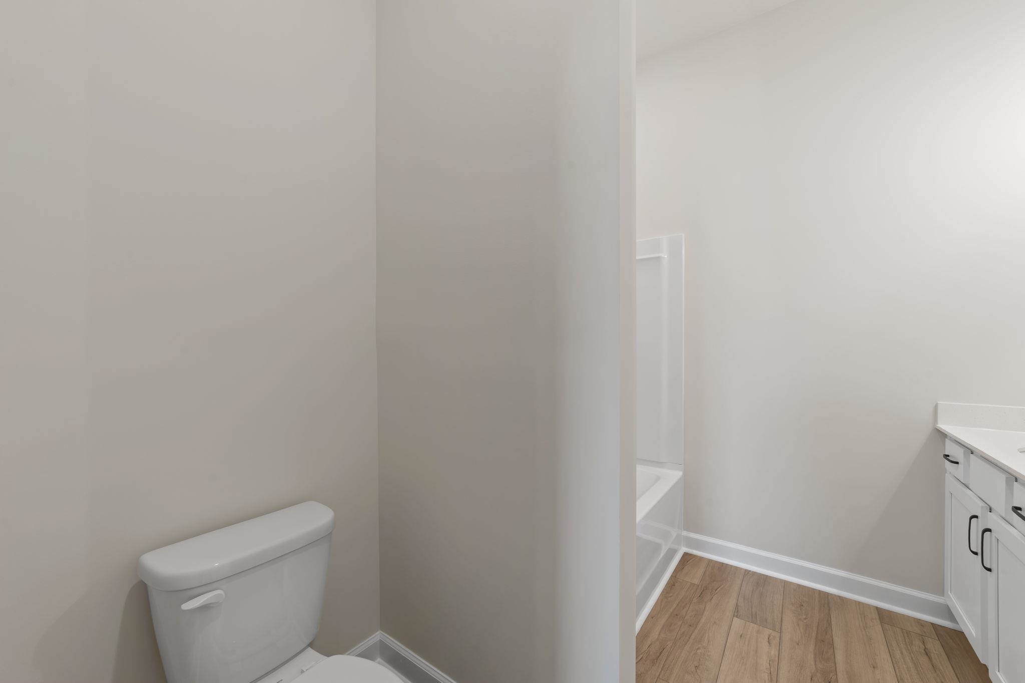 935 Triton Ave. Property Photo 10
