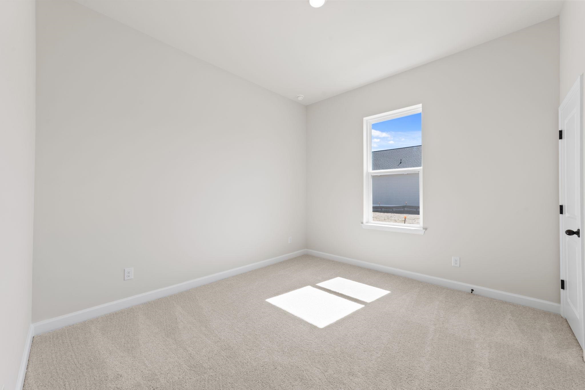 935 Triton Ave. Property Photo 14