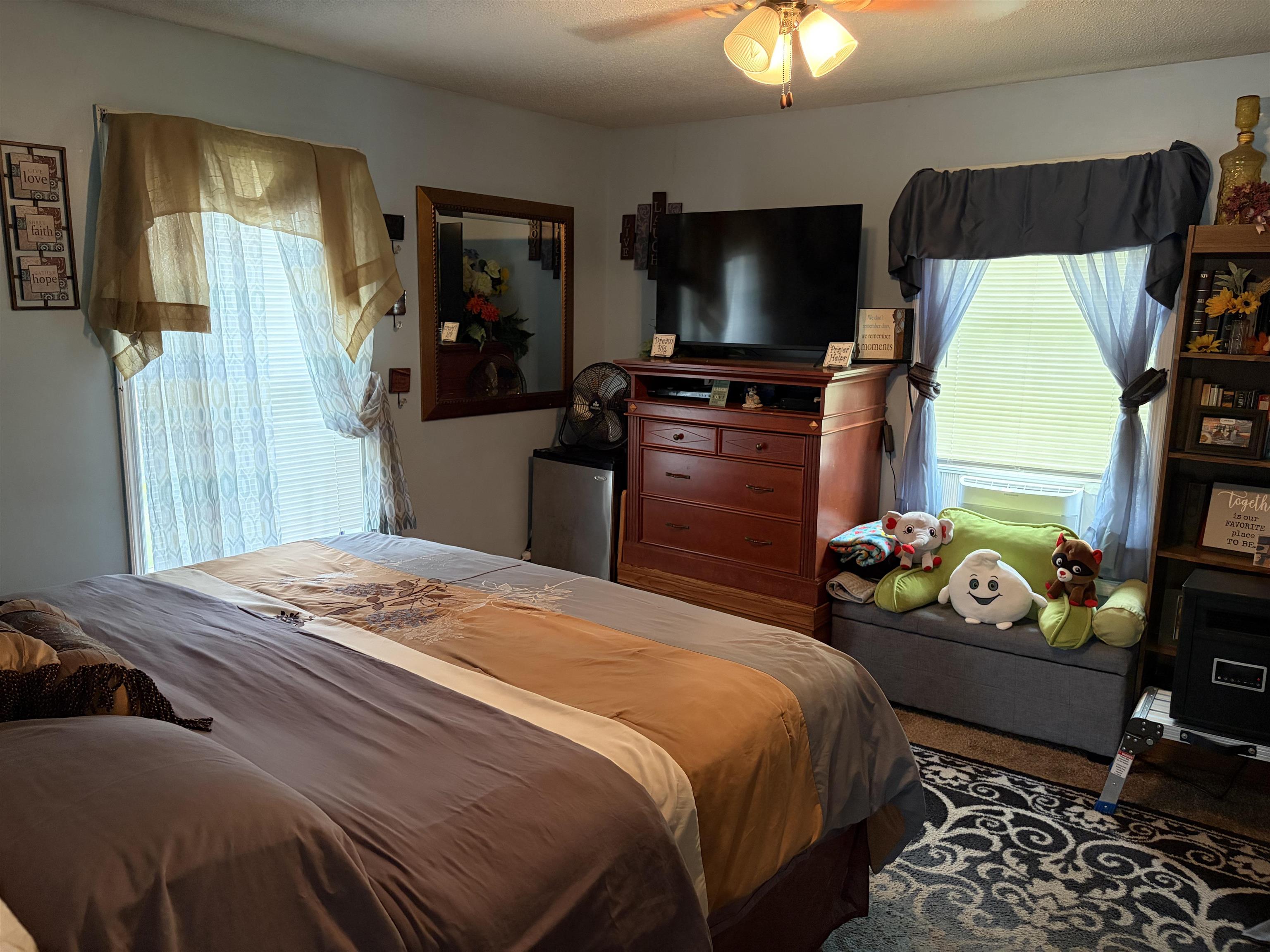 115 Floyd St. Property Photo 6