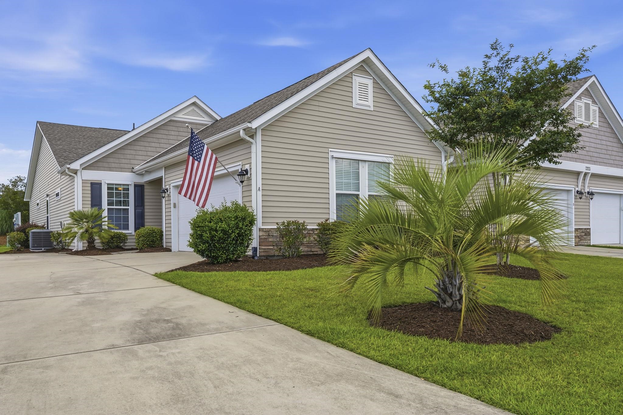 2015 Lely Dr. Property Photo 1