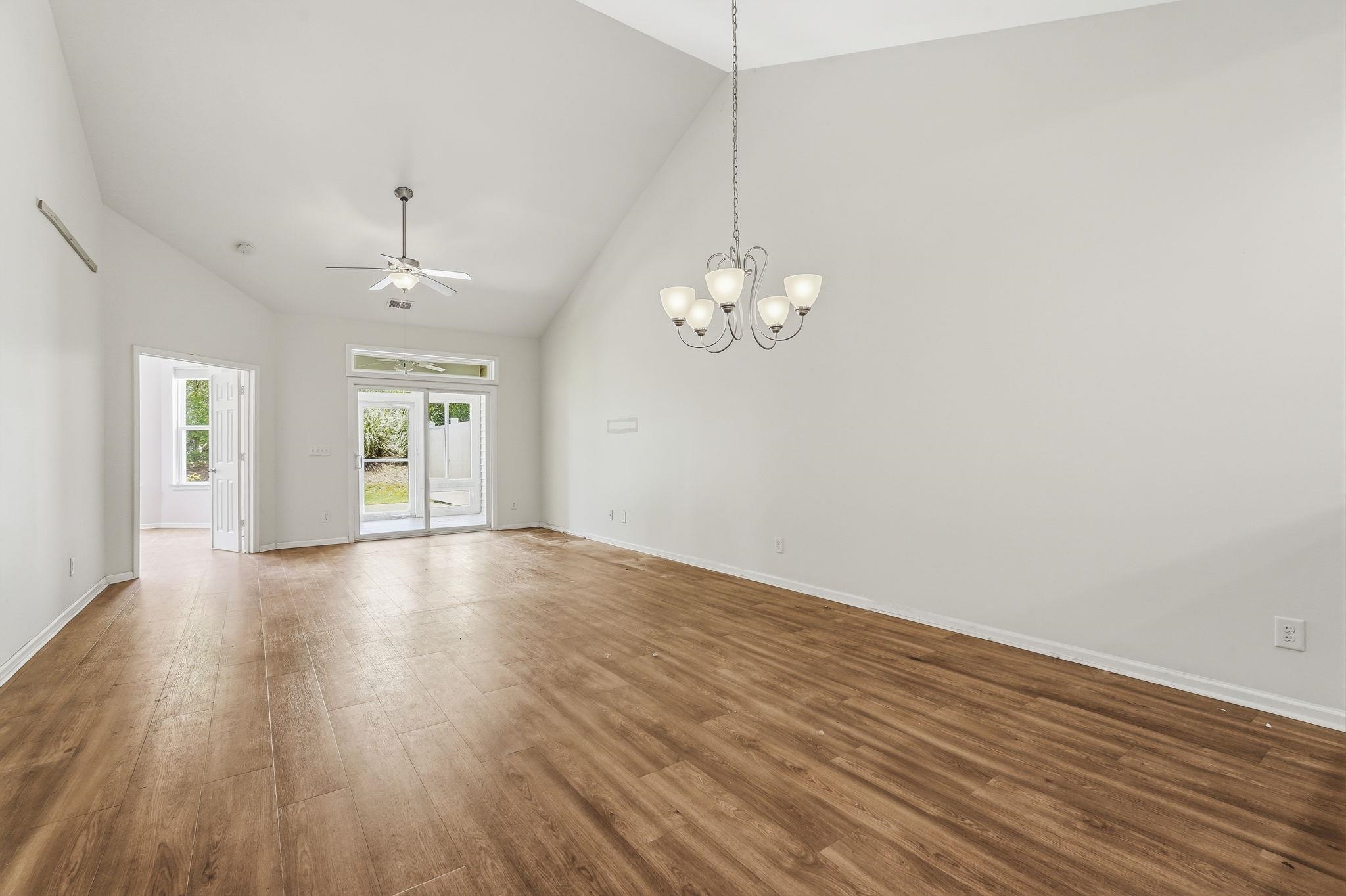 2015 Lely Dr. Property Photo 11